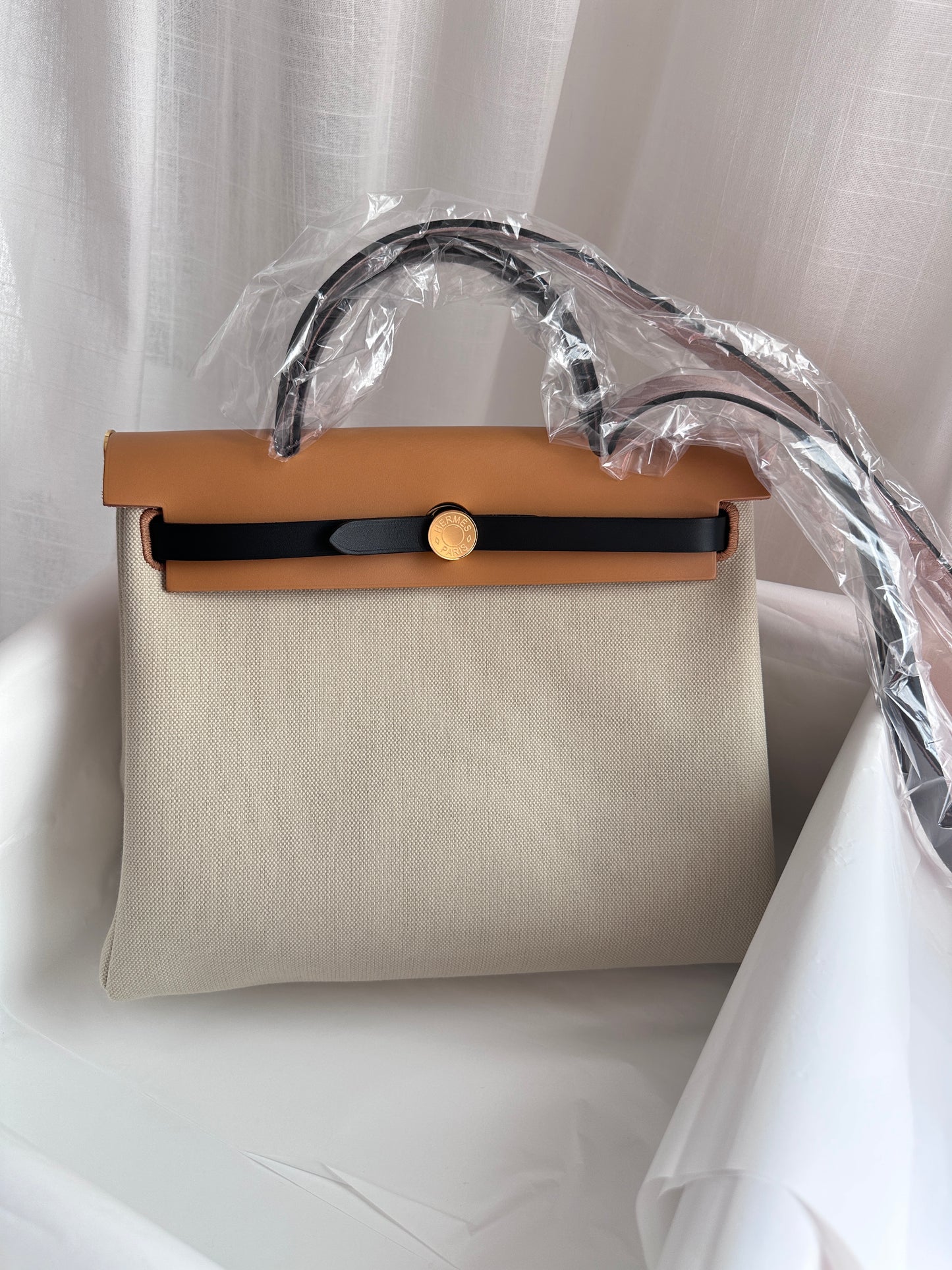 HERBAG 31 Beton/Ebene/Naturel Sable/Black GHW