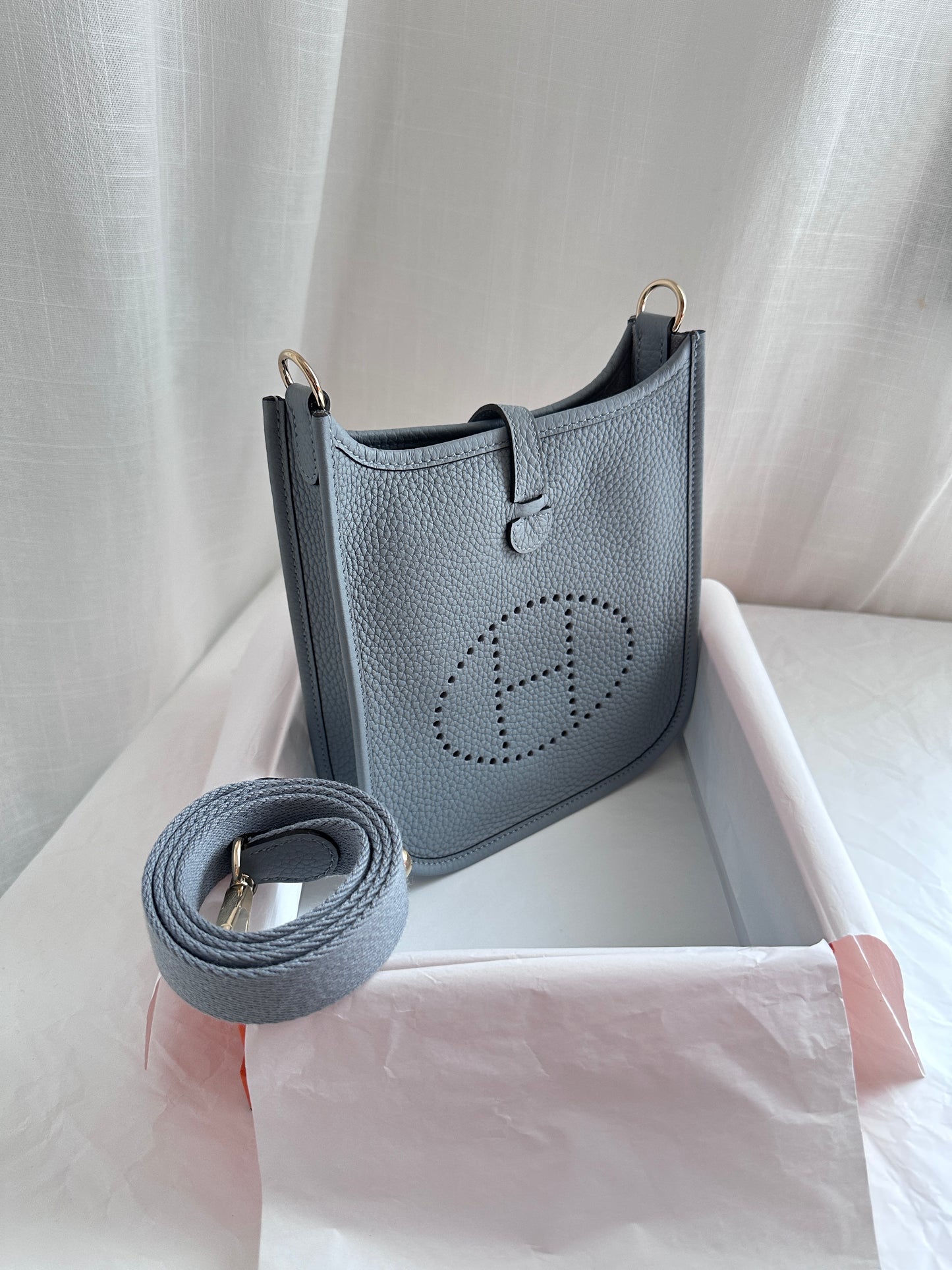 EVELYNE 16
Gris Pantin GHW