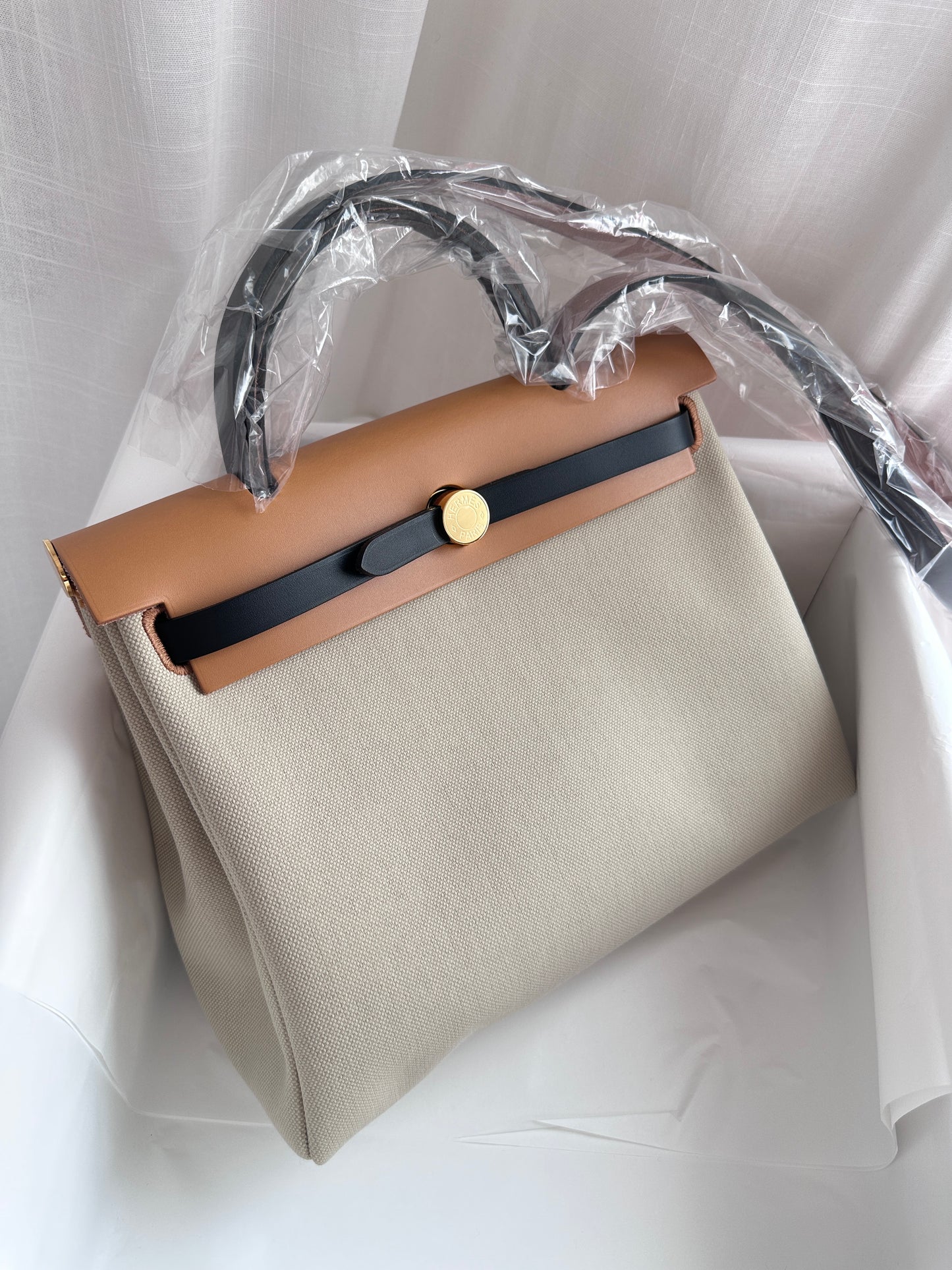 HERBAG 31 Beton/Ebene/Naturel Sable/Black GHW