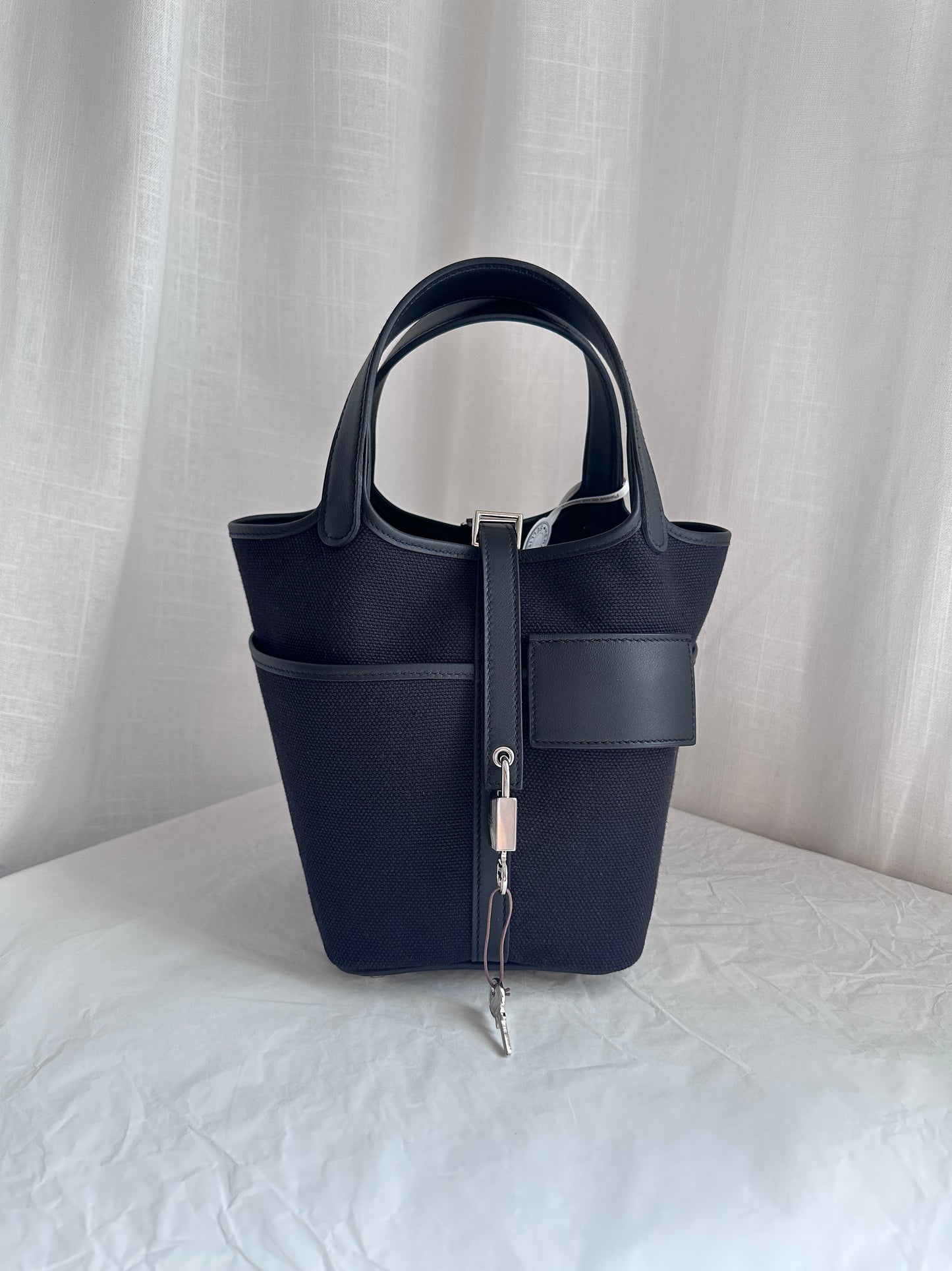 P18 Black PHW