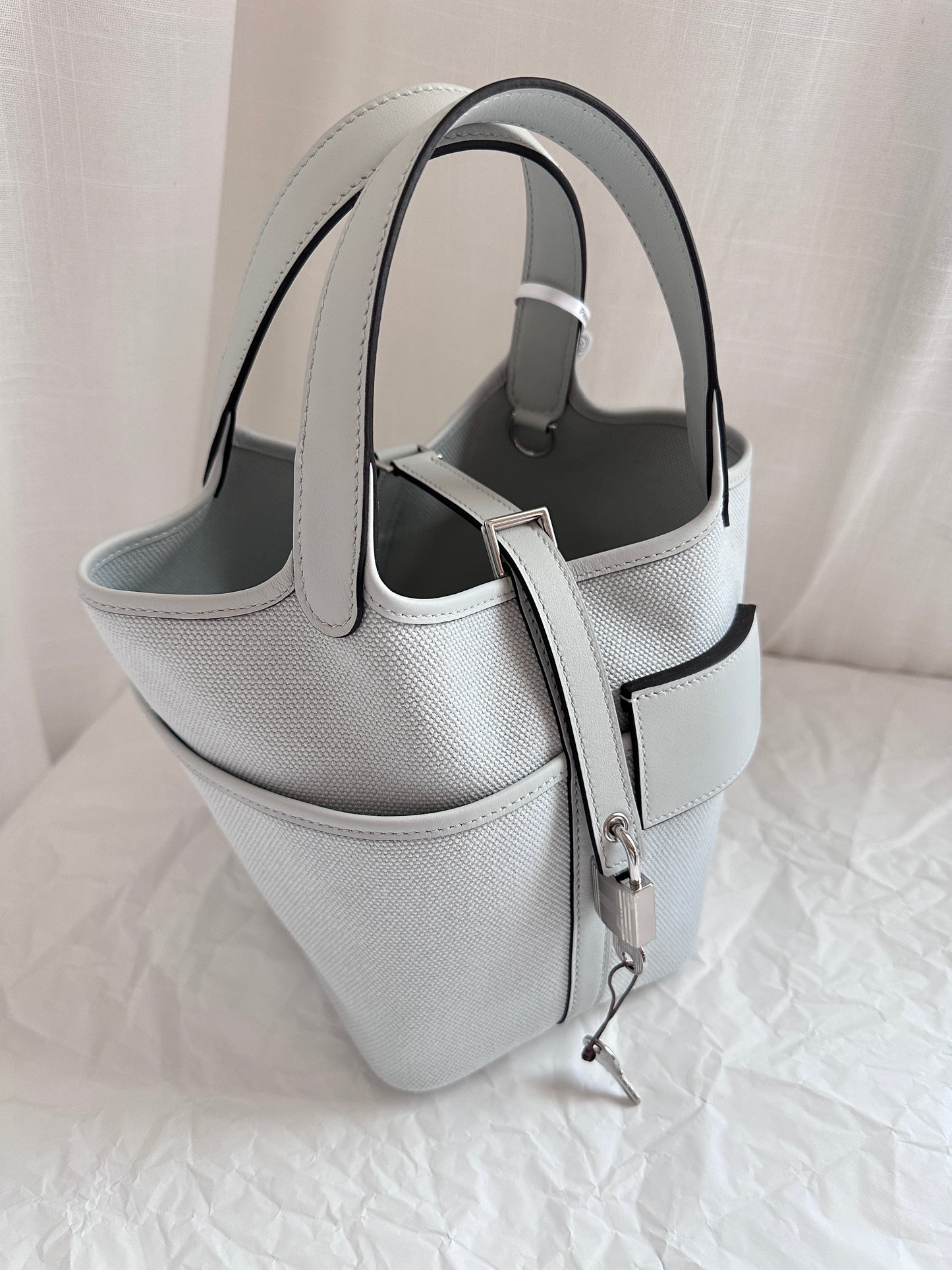 P18 Gris Platine PHW