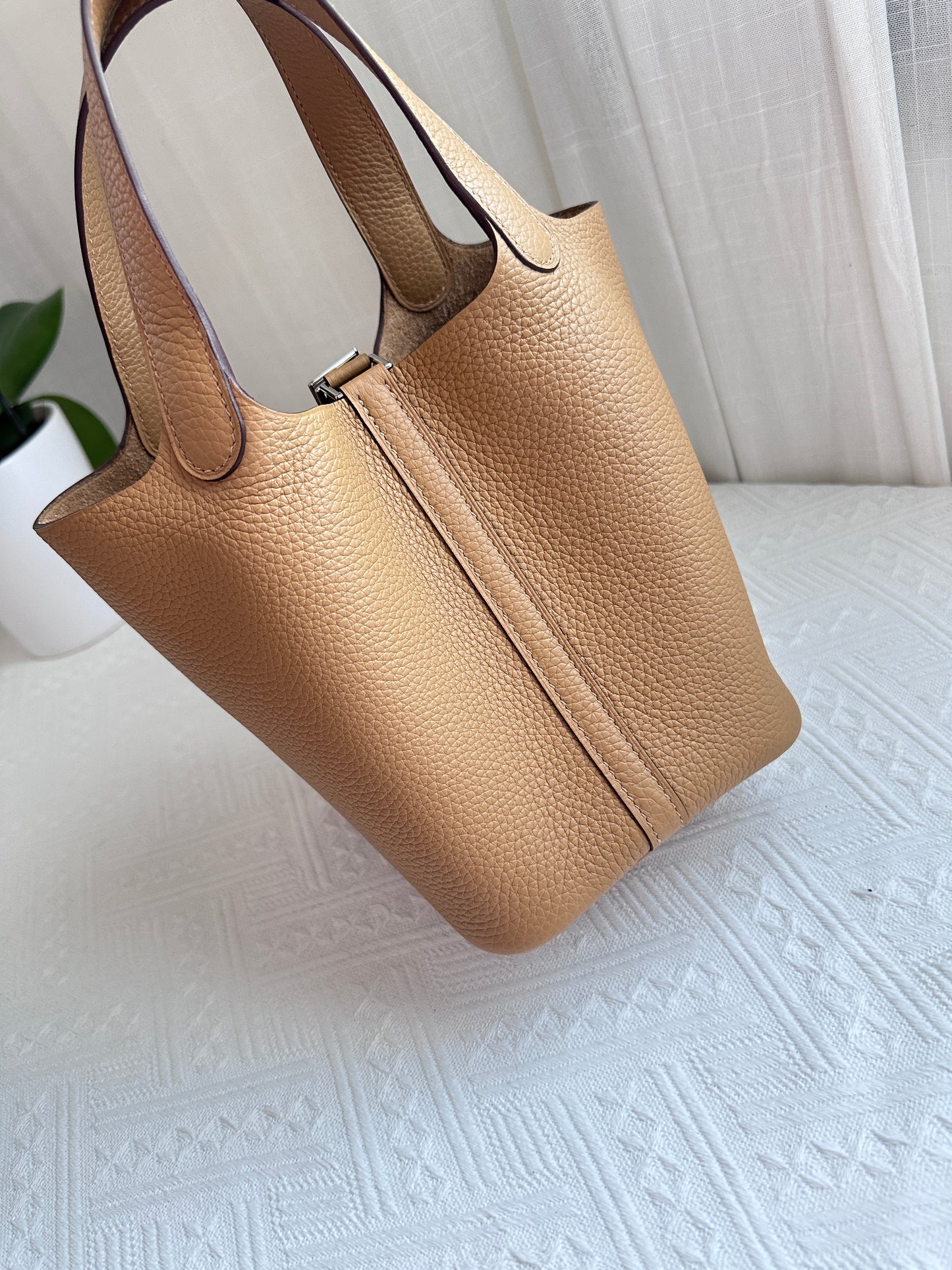 P18 Biscuit PHW