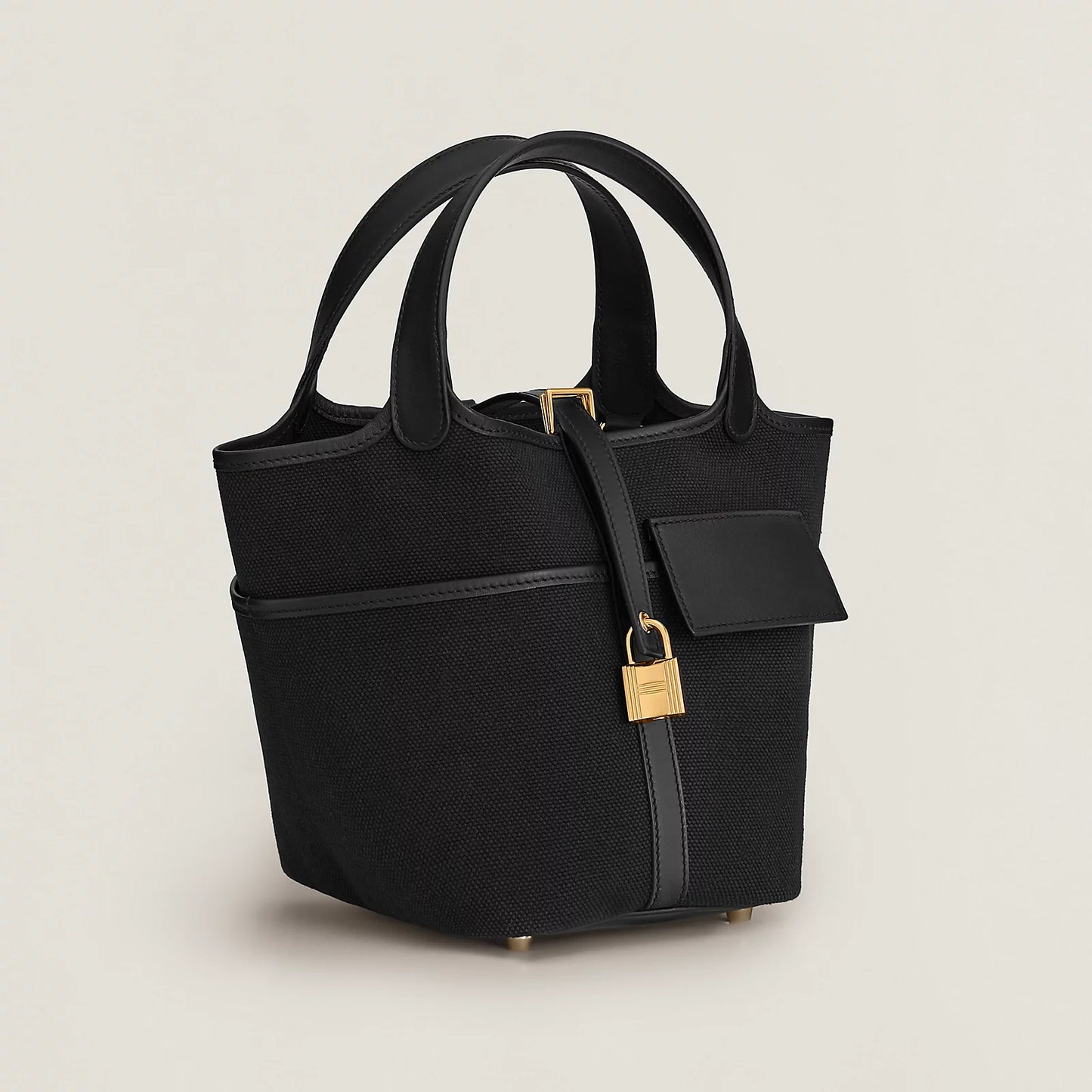 P18 Black GHW