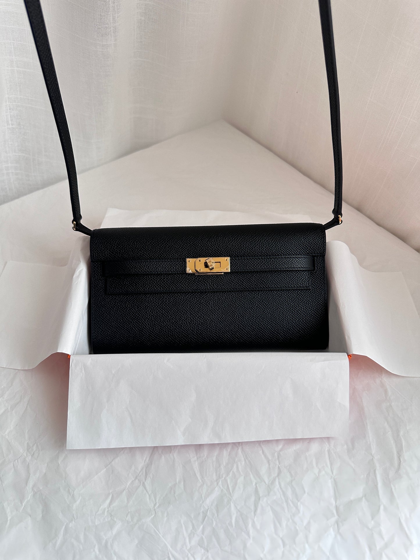KELLY TO GO Black GHW