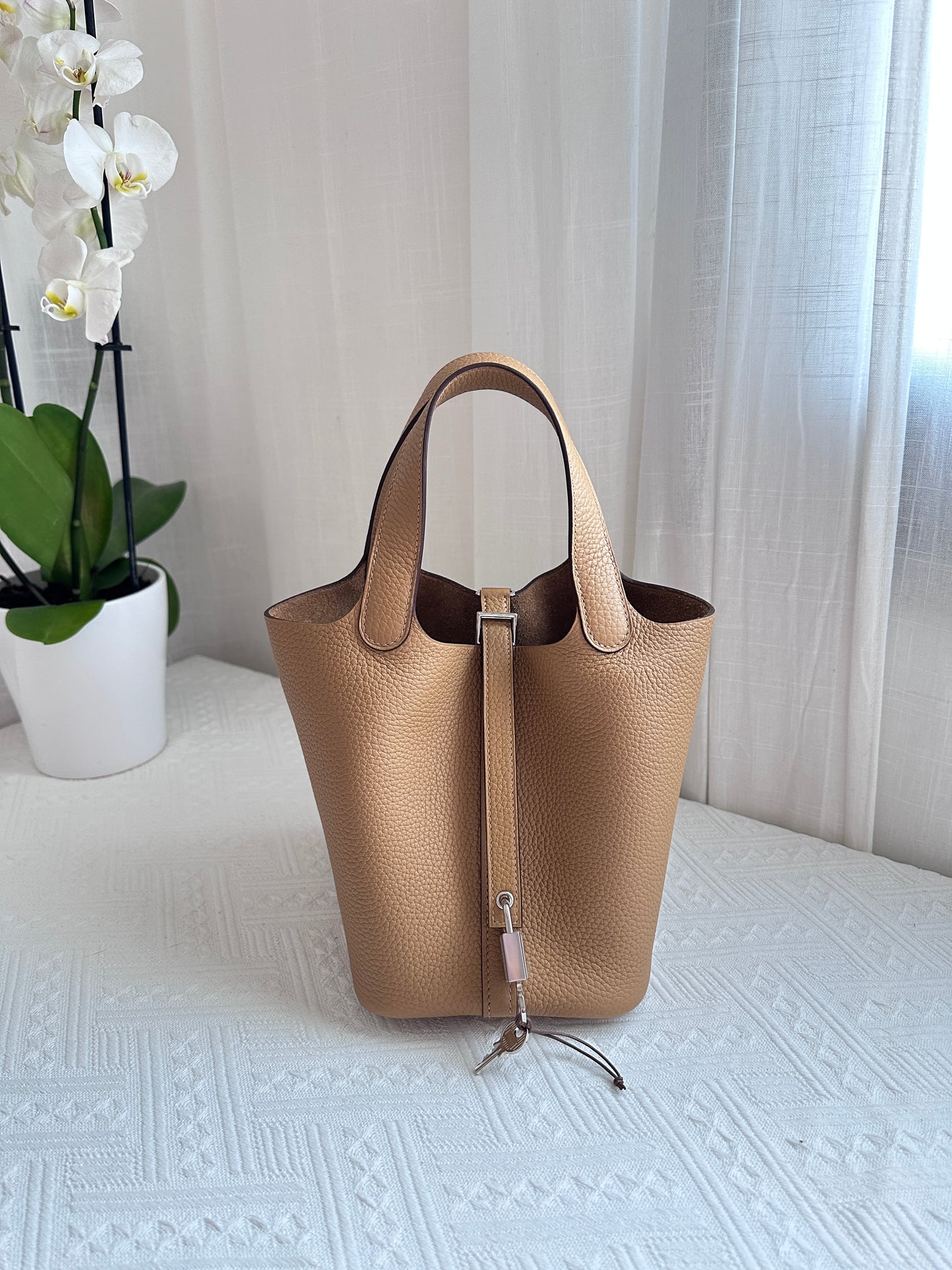 P18 Biscuit PHW