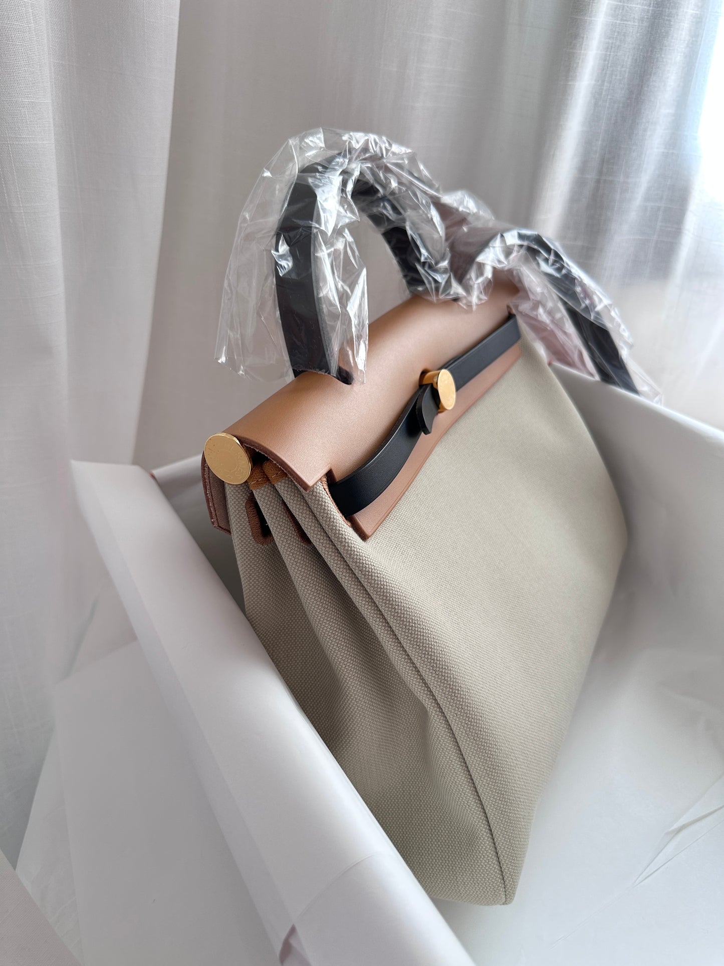 HERBAG 31 Beton/Ebene/Naturel Sable/Black GHW