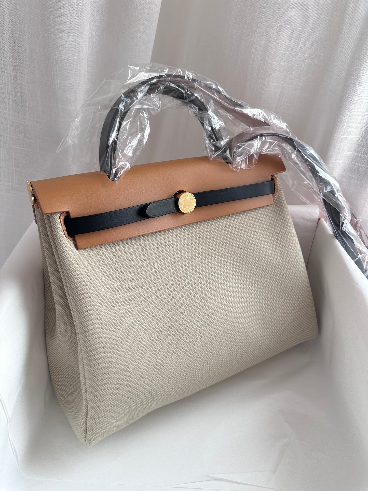 HERBAG 31 Beton/Ebene/Naturel Sable/Black GHW