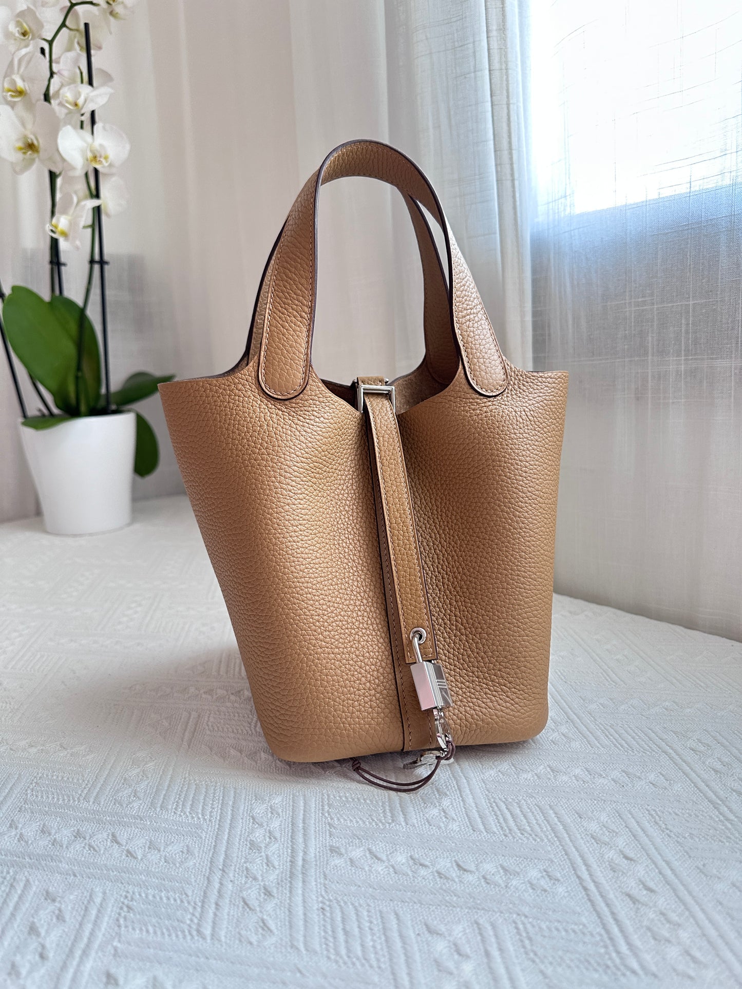 P18 Biscuit PHW