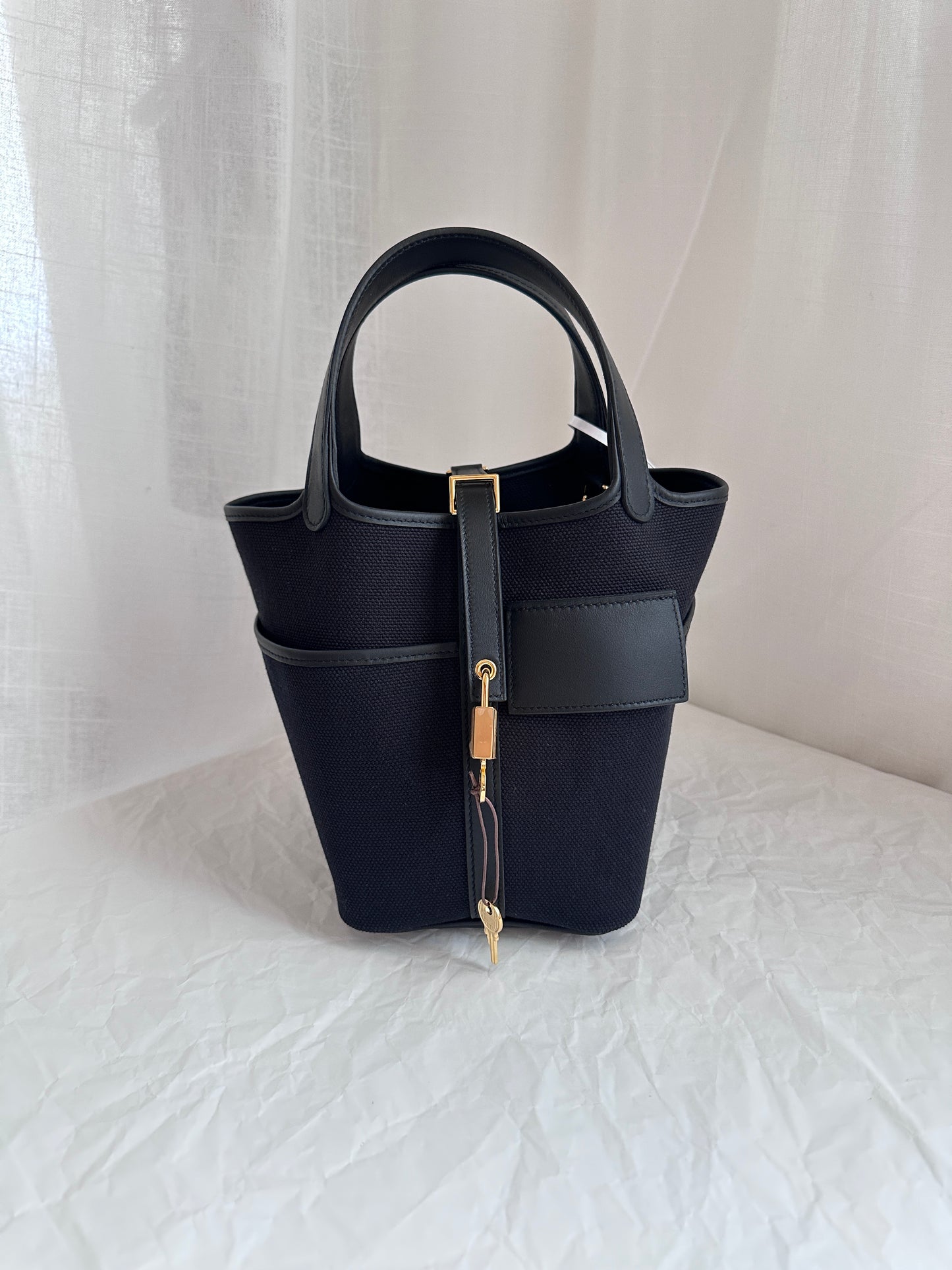 P18 Black GHW