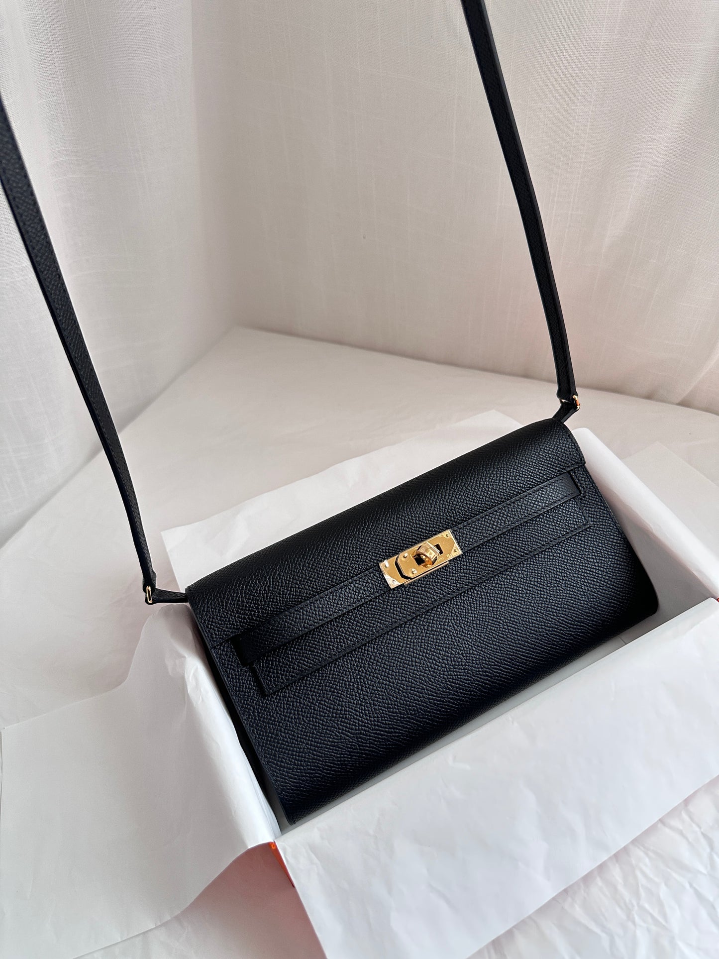 KELLY TO GO Black GHW