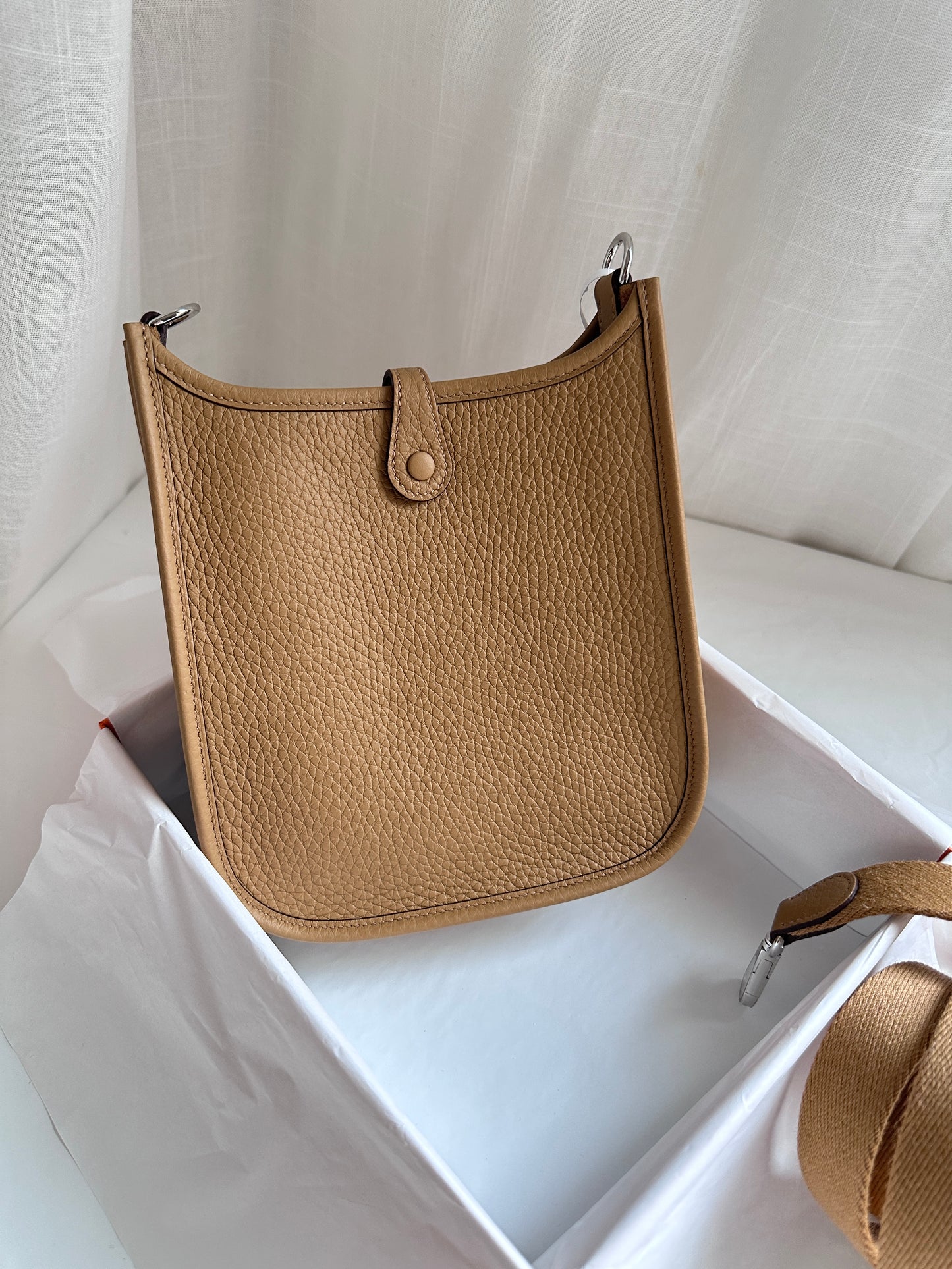 EVELYNE 16 Biscuit/Caramel PHW