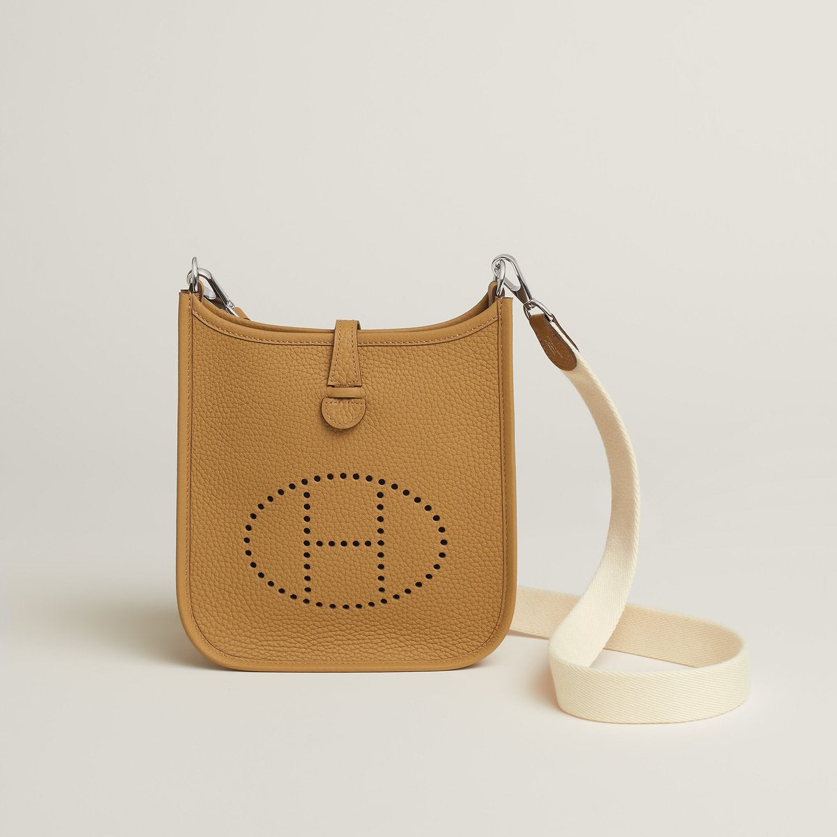 EVELYNE 16 Biscuit/Nata PHW