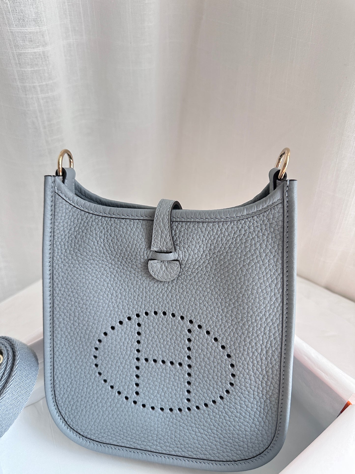 EVELYNE 16
Gris Pantin GHW