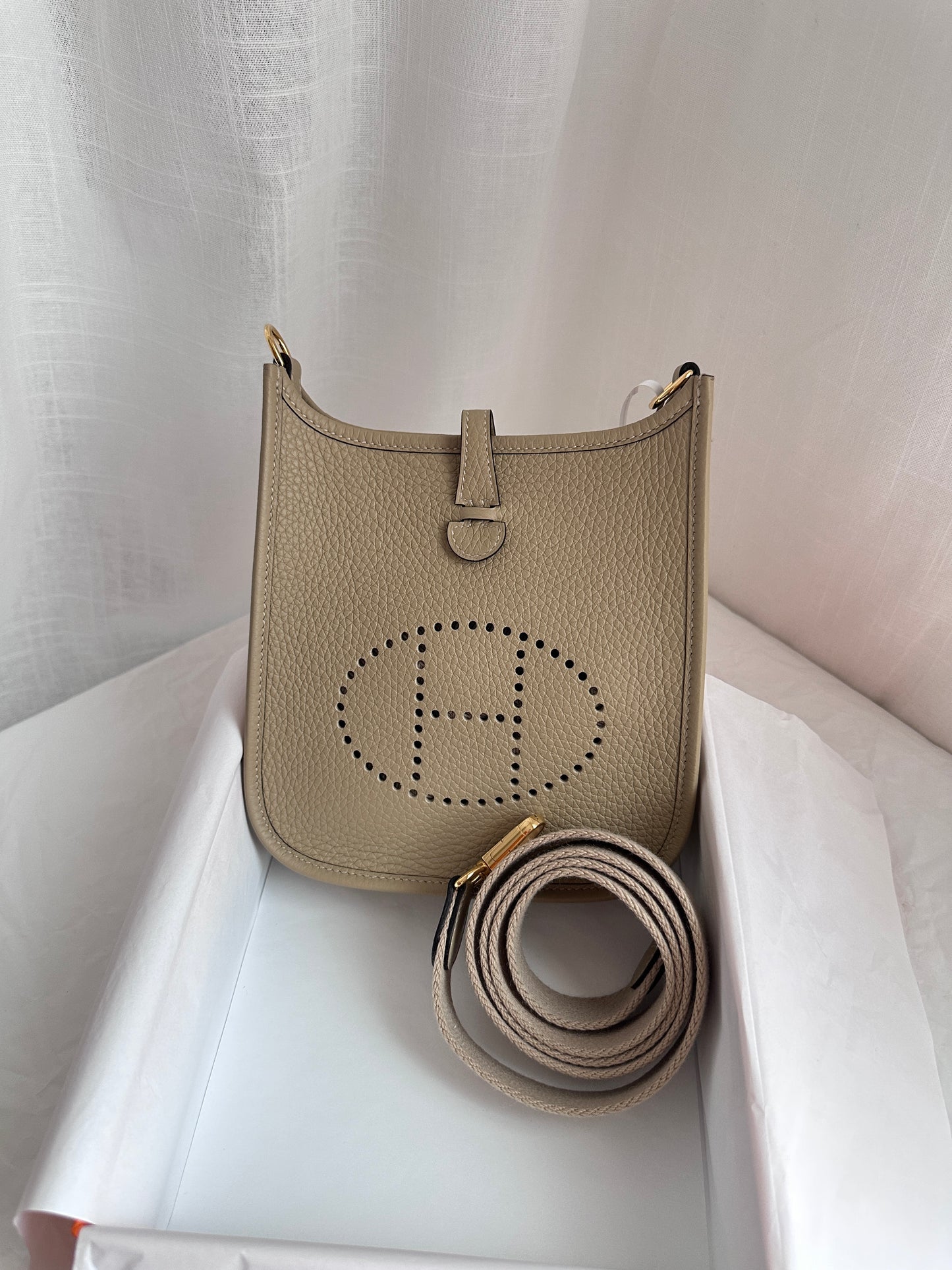 EVELYNE 16 Trench GHW