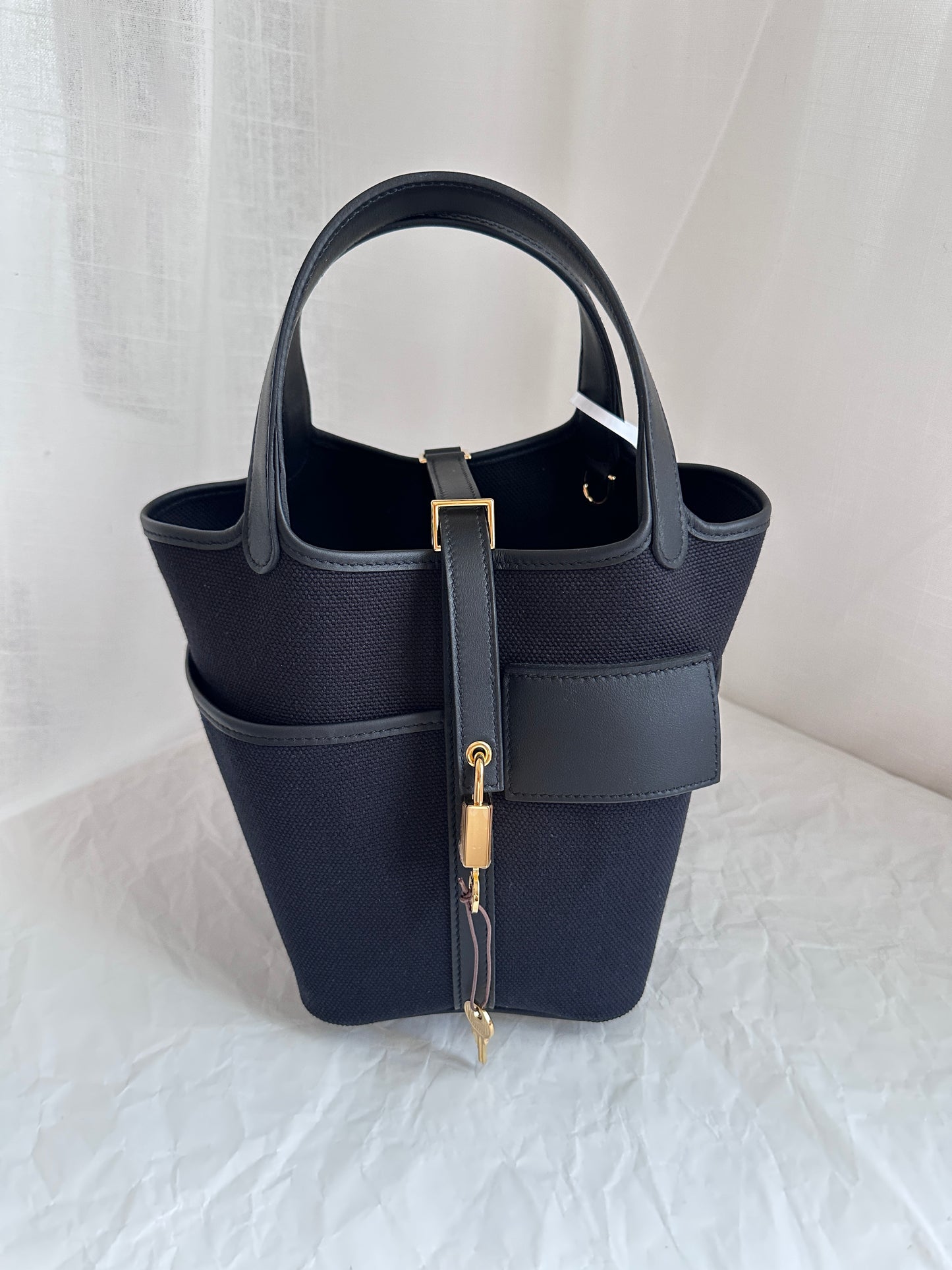 P18 Black GHW