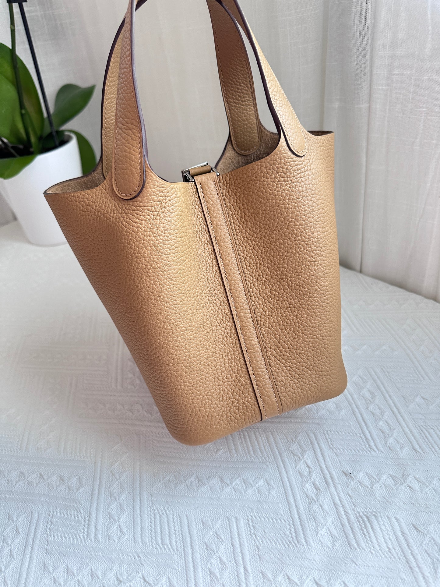 P18 Biscuit PHW