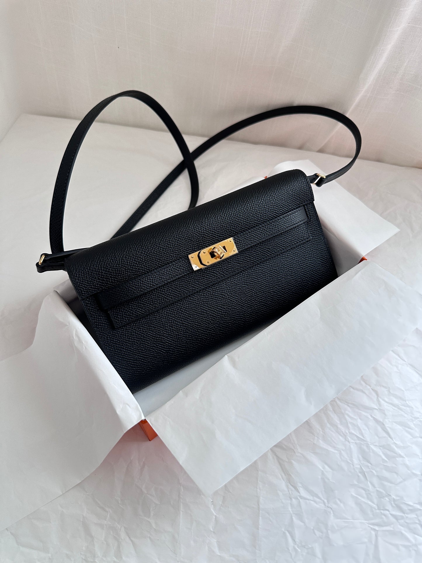 KELLY TO GO Black GHW