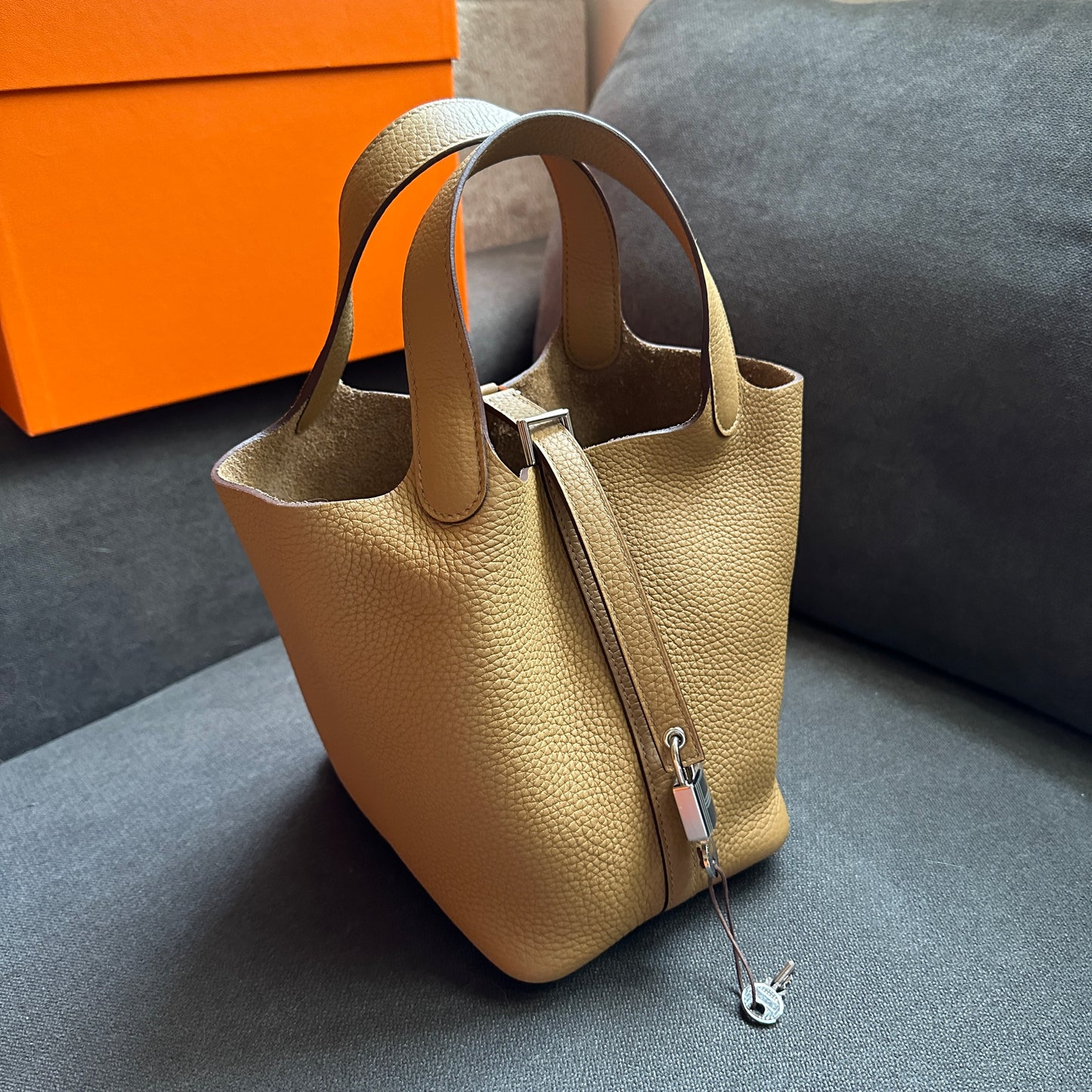 P18 Biscuit PHW