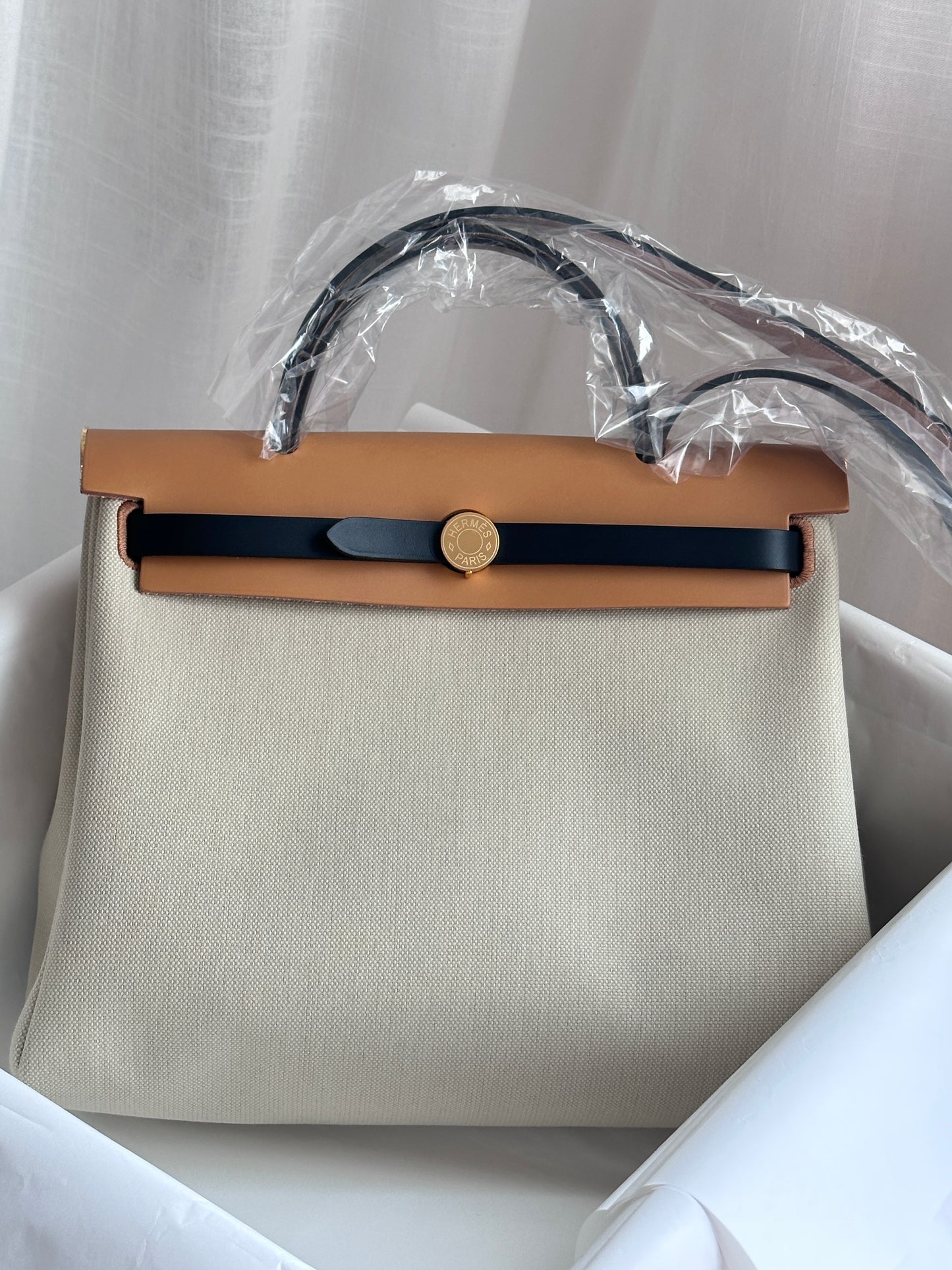 HERBAG 31 Beton/Ebene/Naturel Sable/Black GHW