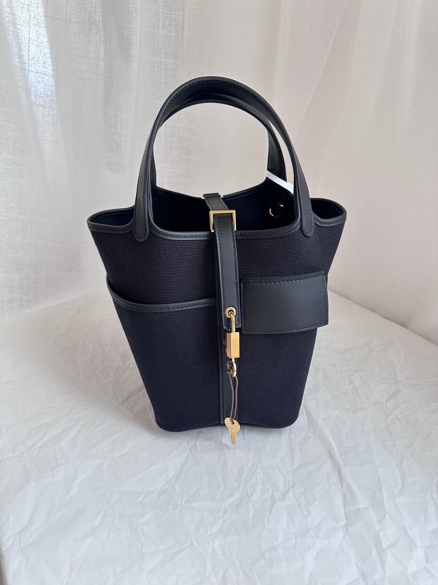 P18 Black GHW