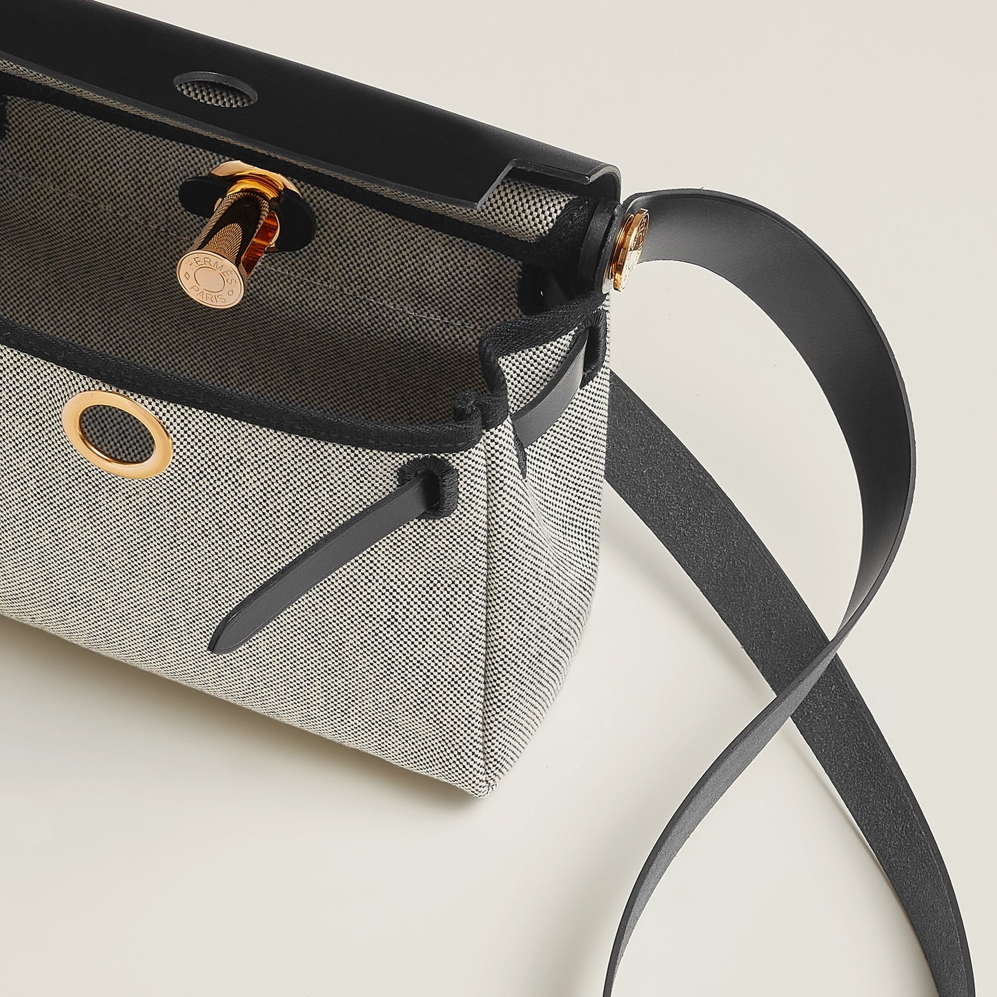 MINI HERBAG Ecru/Black GHW
