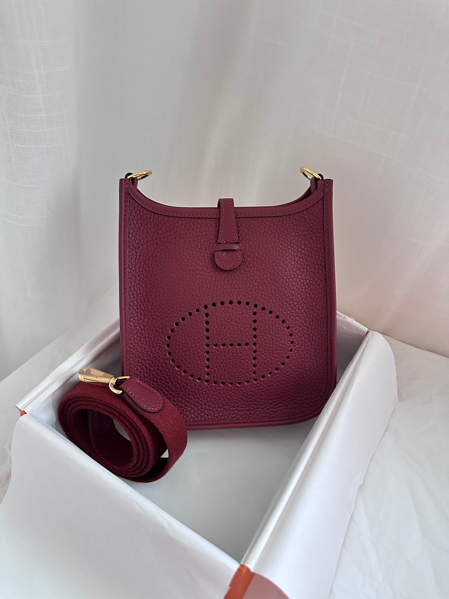 EVELYNE 16 Rouge H GHW