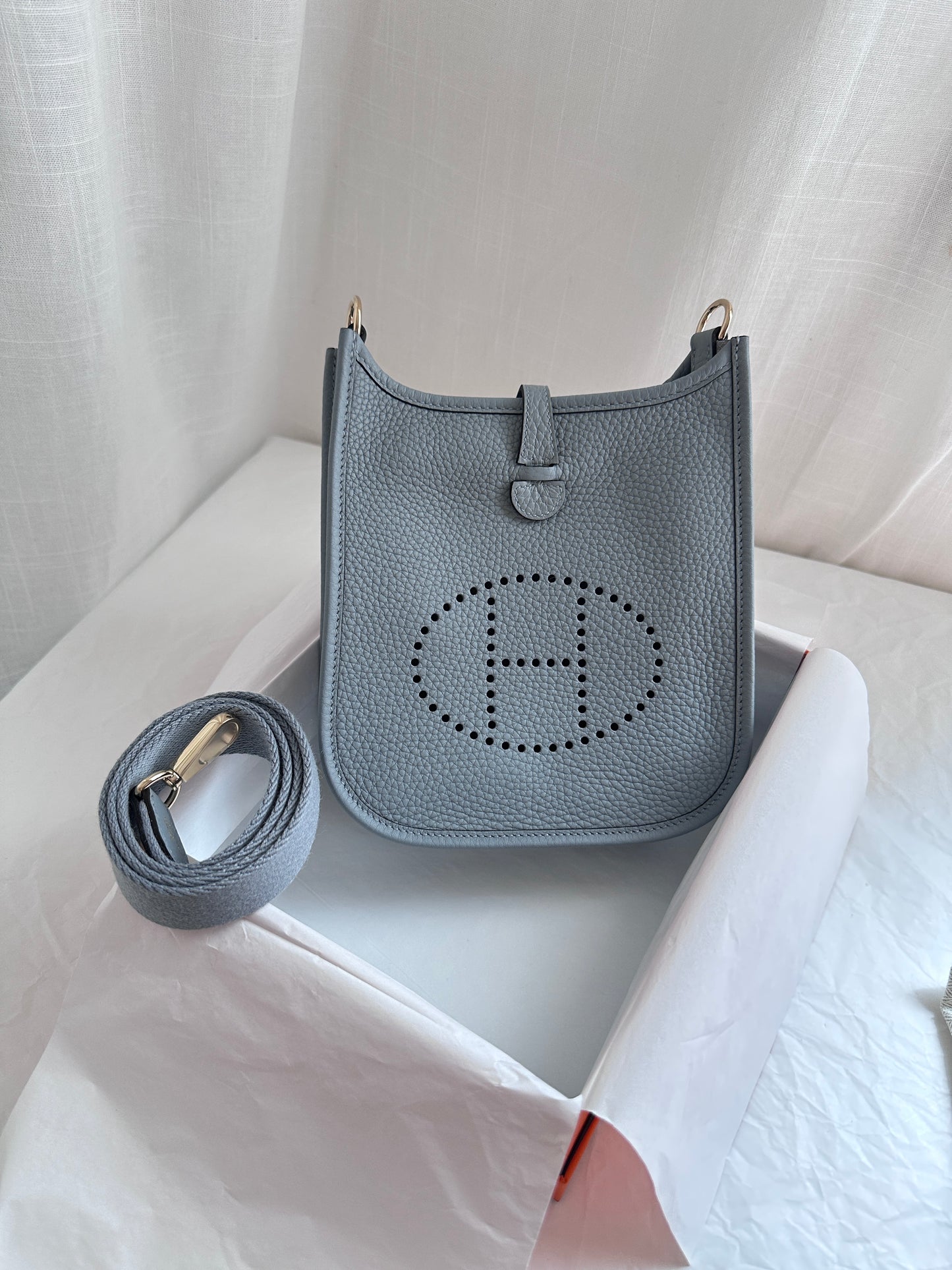 EVELYNE 16
Gris Pantin GHW