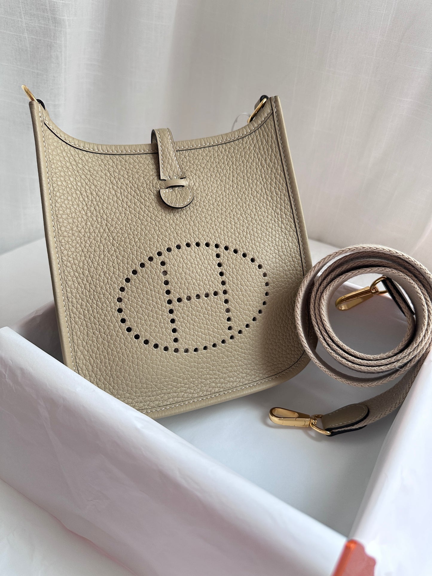 EVELYNE 16 Trench GHW