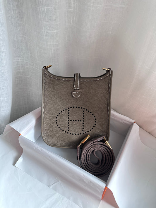 EVELYNE 16 Etoupe/Etoupe GHW