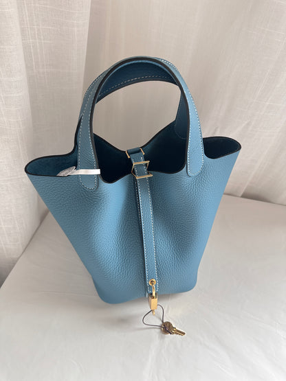 P18 New Blue Jeans GHW