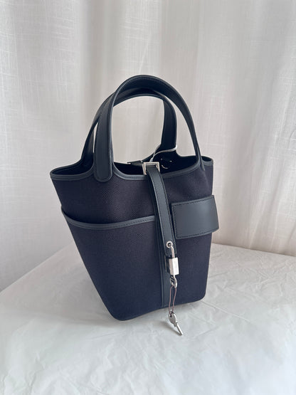 P18 Black PHW