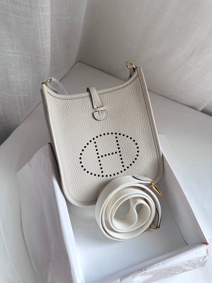 EVELYNE 16 Craie/White GHW