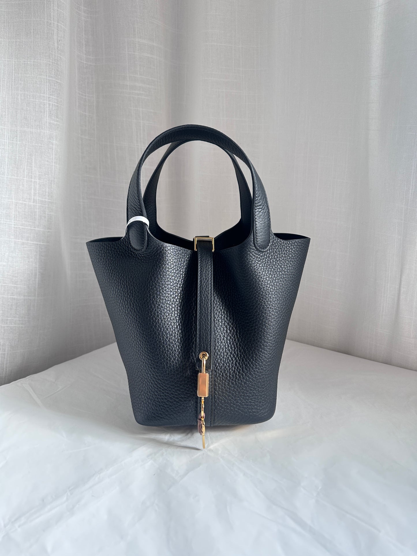 P18 Black GHW