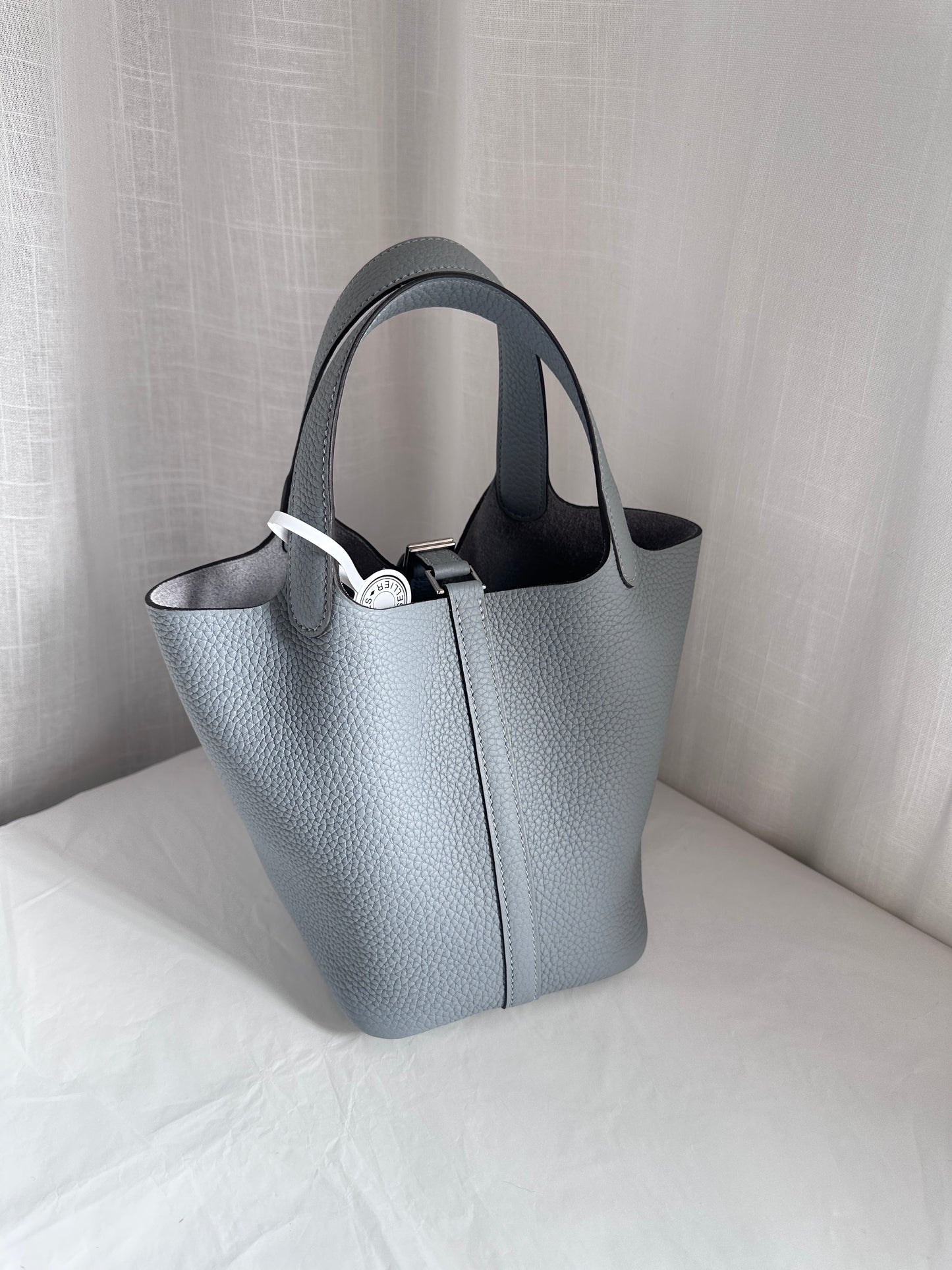 P18 Gris Pantin PHW