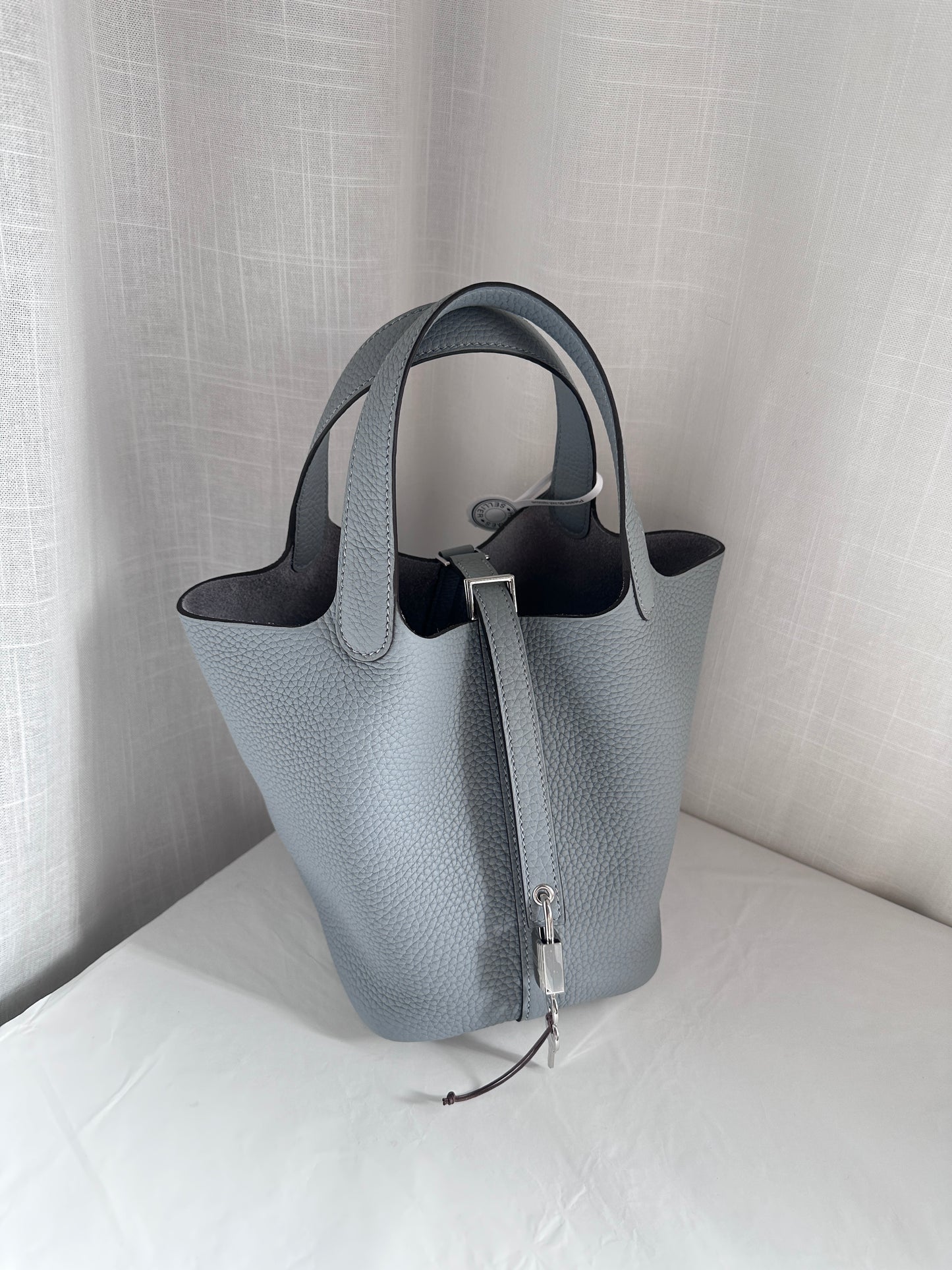 P18 Gris Pantin PHW