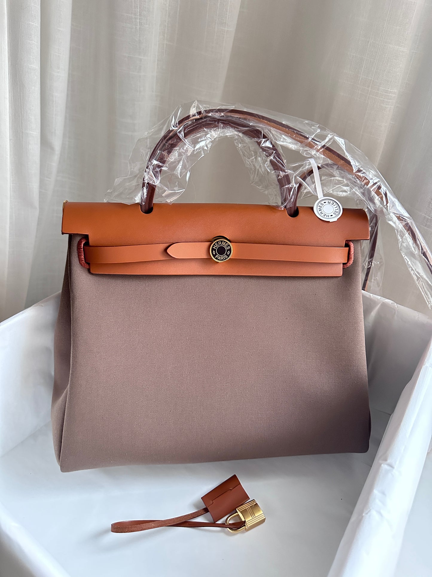 HERBAG 31 Etoupe/Fauve/Ebene LAQUE