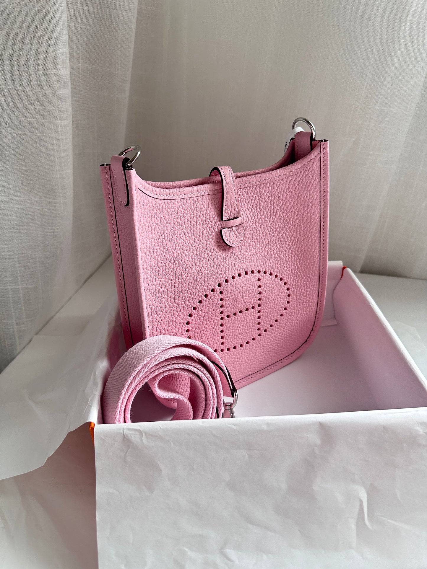 EVELYNE 16 Rose Sakura PHW