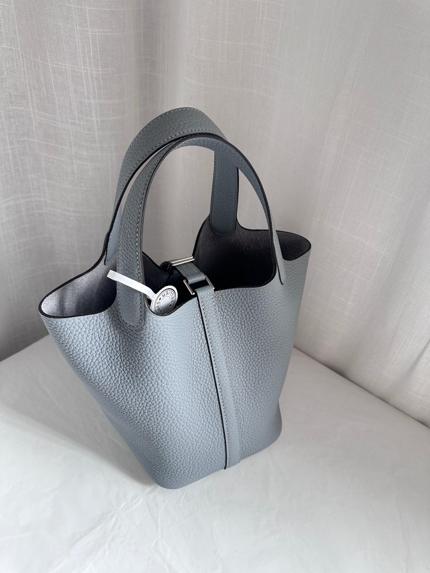 P18 Gris Pantin PHW