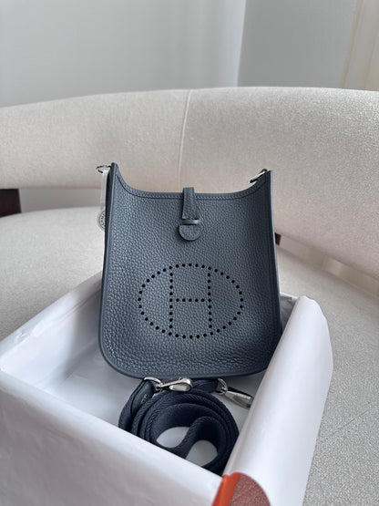 EVELYNE 16 Gris Misty PHW