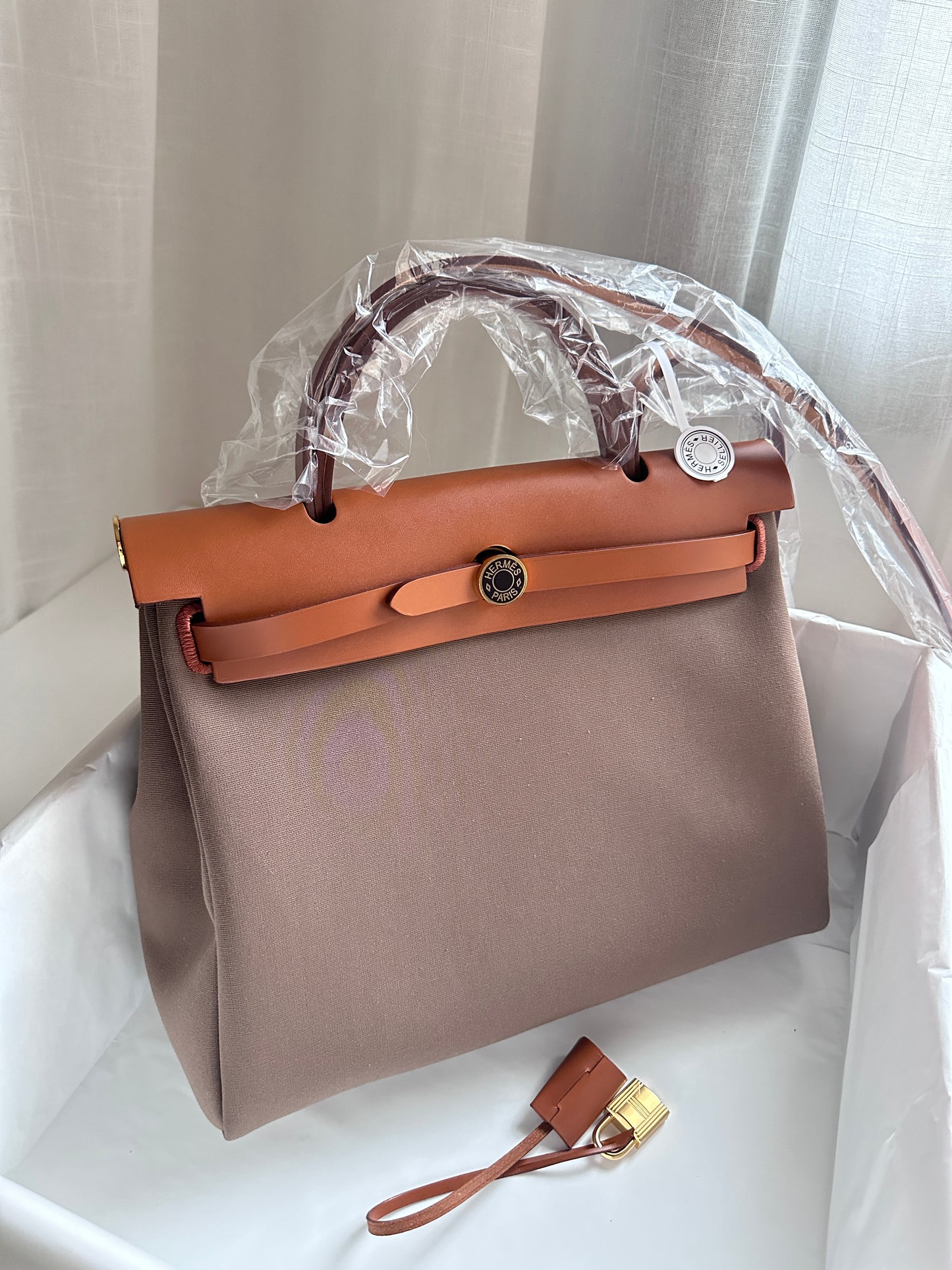 HERBAG 31 Etoupe/Fauve/Ebene LAQUE