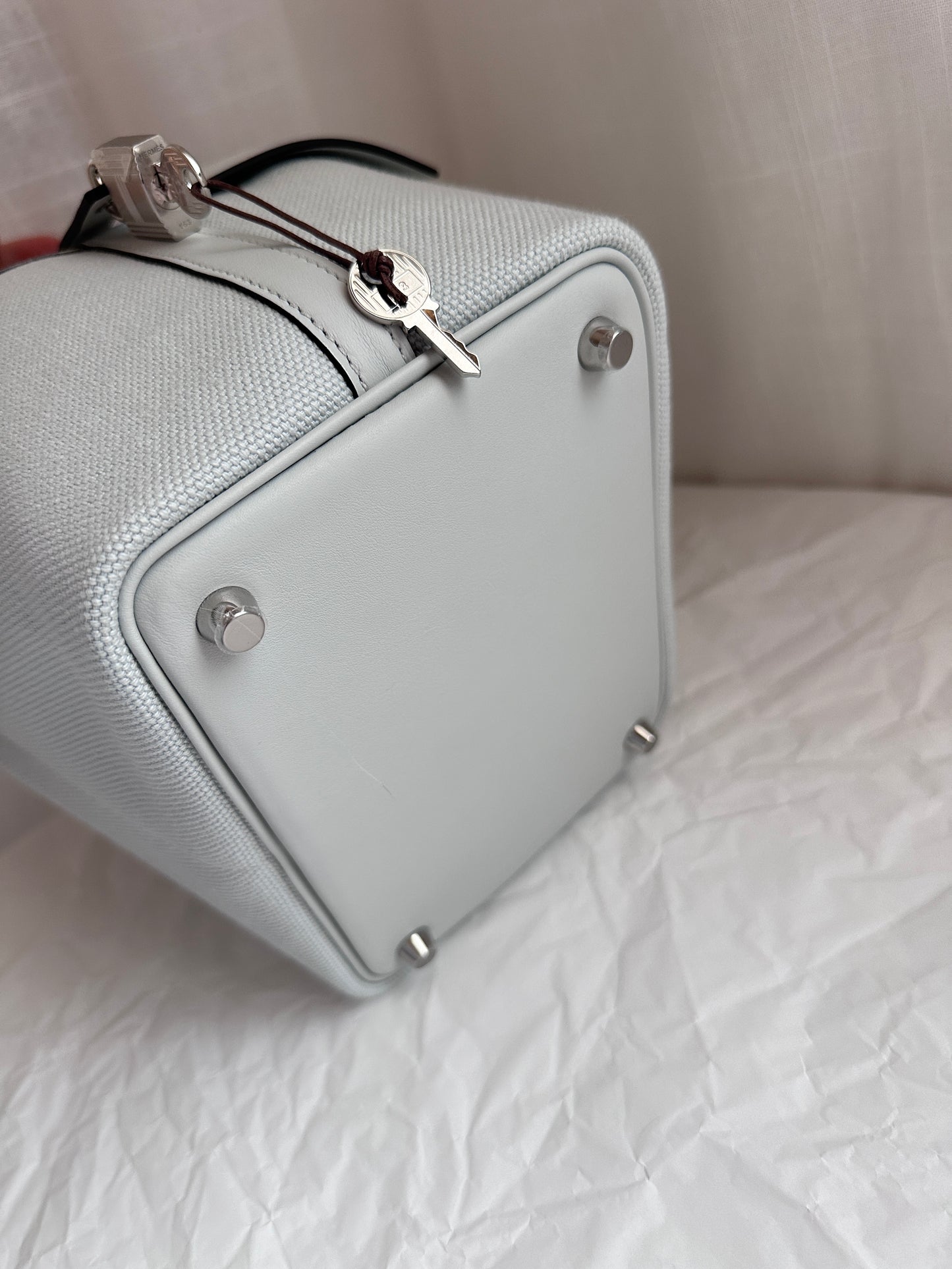 P18 Gris Platine PHW