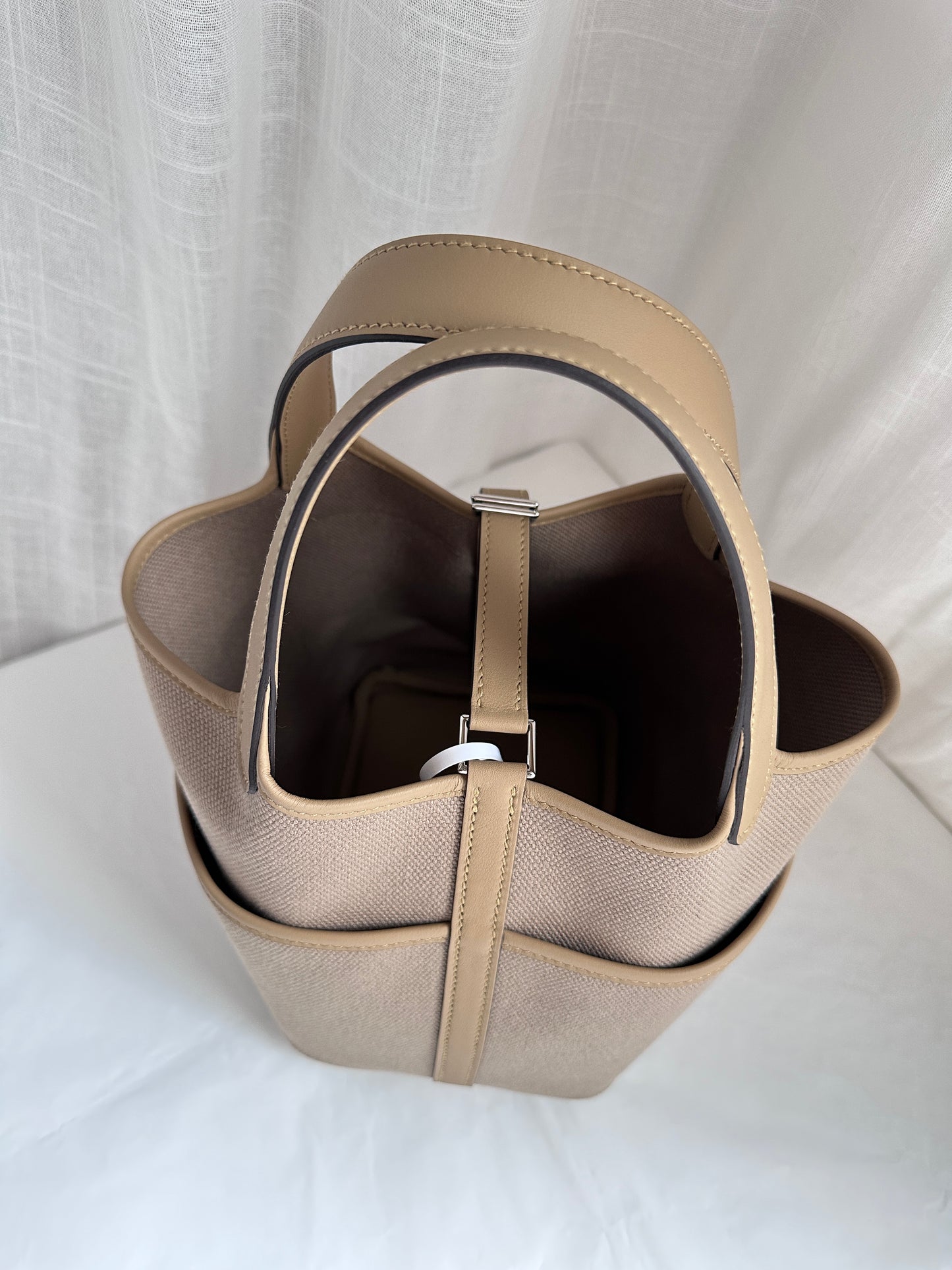 P18 Beige Marfa/Poussiere PHW