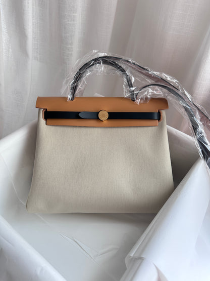 HERBAG 31 Beton/Ebene/Naturel Sable/Black GHW