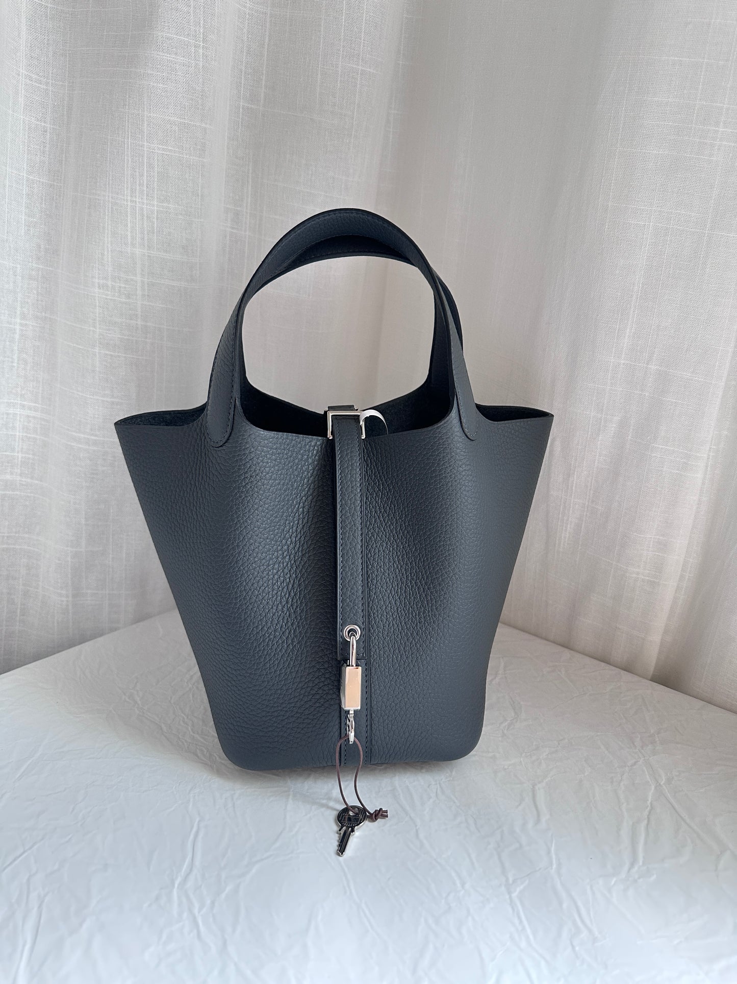 P18 Gris Misty PHW