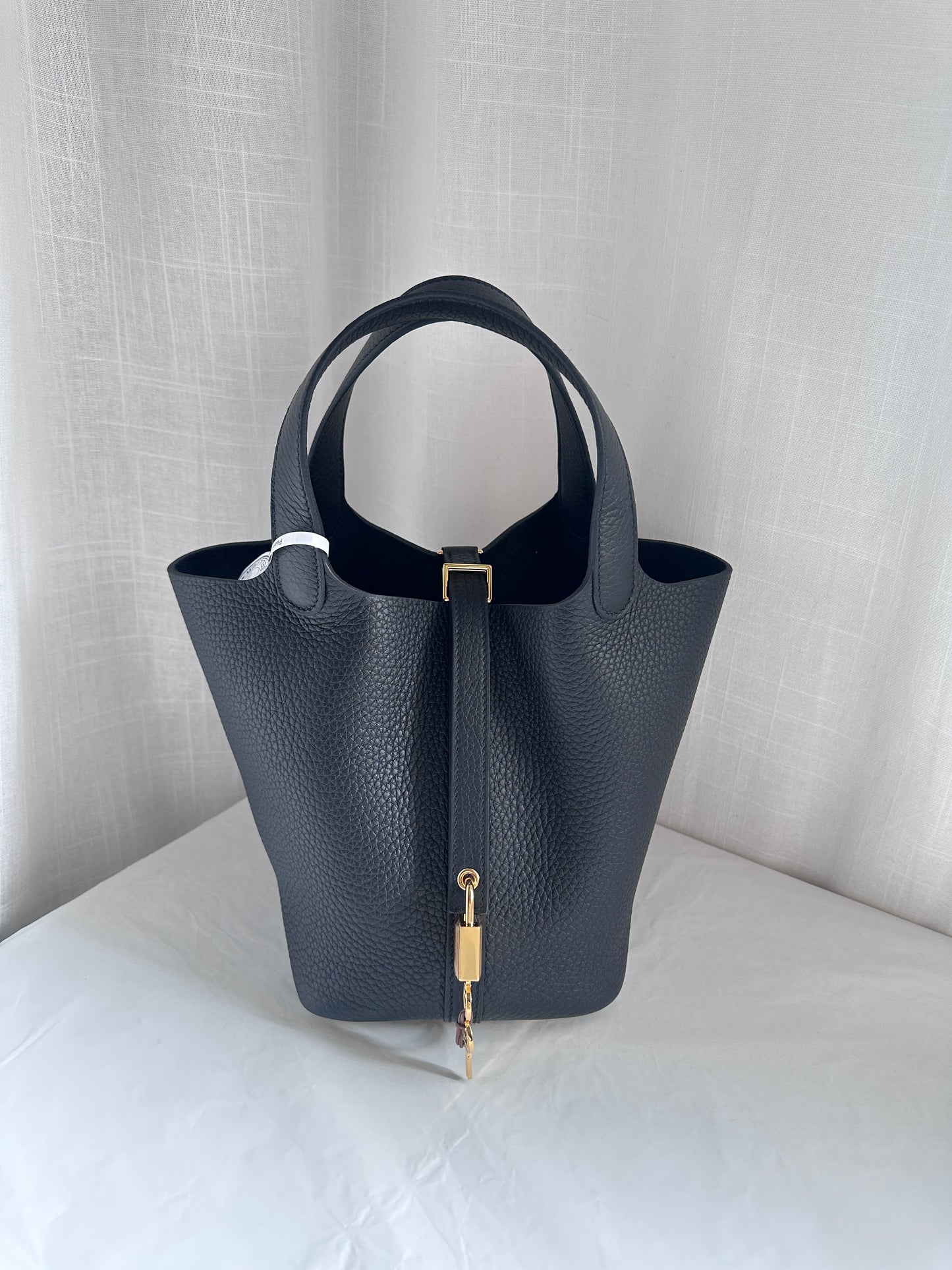 P18 Black GHW