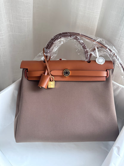 HERBAG 31 Etoupe/Fauve/Ebene LAQUE