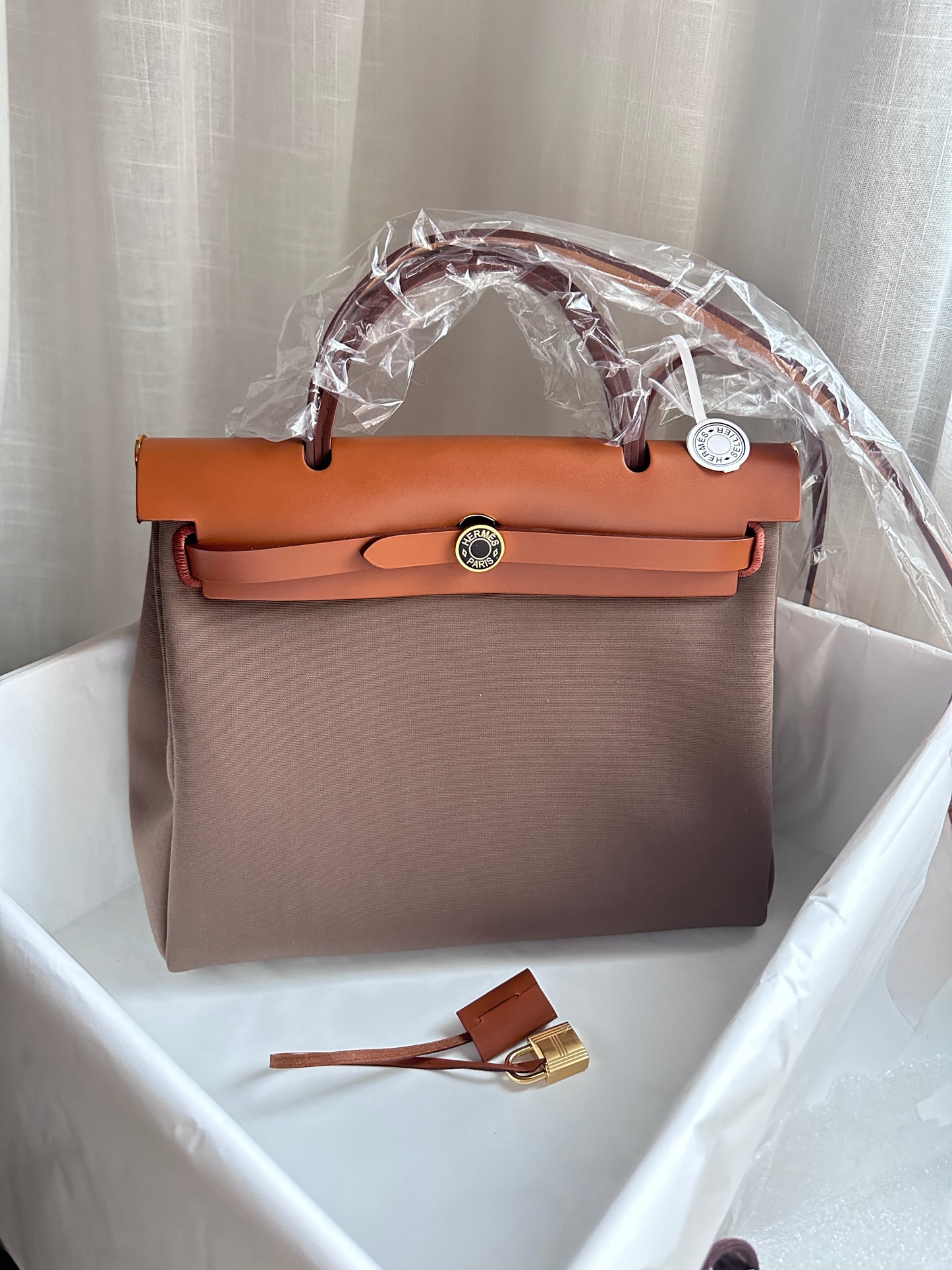 HERBAG 31 Etoupe/Fauve/Ebene LAQUE