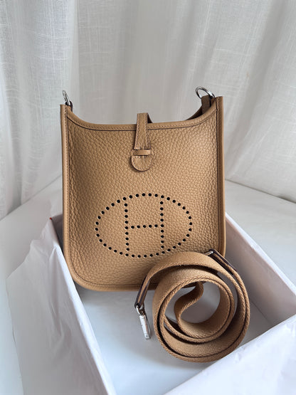 EVELYNE 16 Biscuit/Caramel PHW