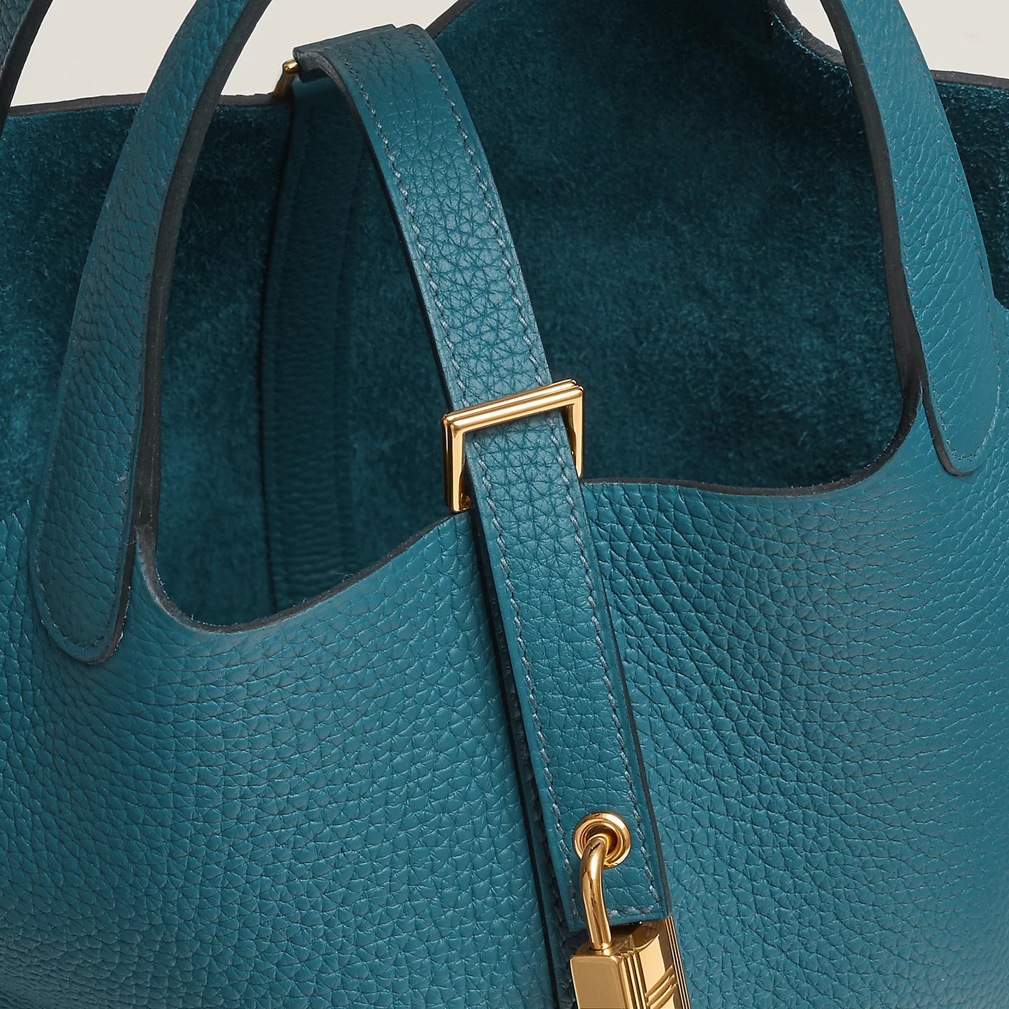 P18 New Blue Jeans GHW