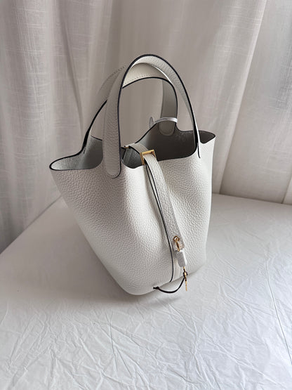 P18 White GHW
